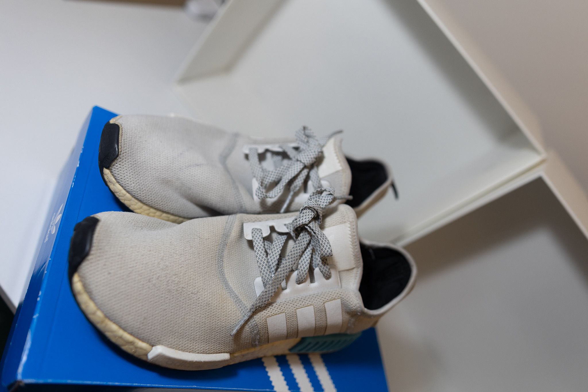 Adidas Adidas NMD R1 Bright Cyan Size US 9.5 / EU 42-43 - 3 Thumbnail