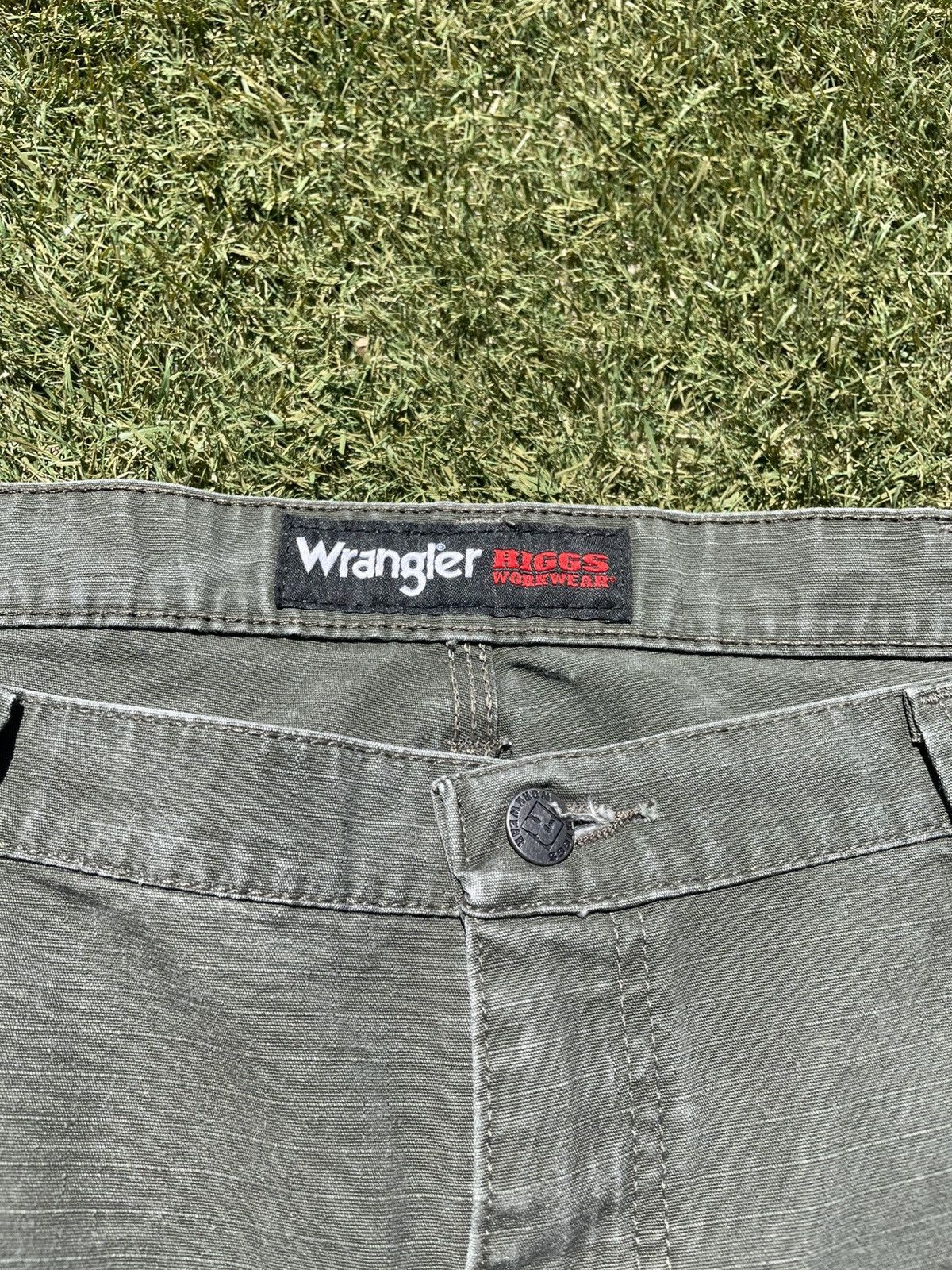 Wrangler Wrangler RIGGS Workwear Pants Mens Cargo 40 x 42 Cargo Pants Size US 40 / EU 56 - 2 Thumbnail