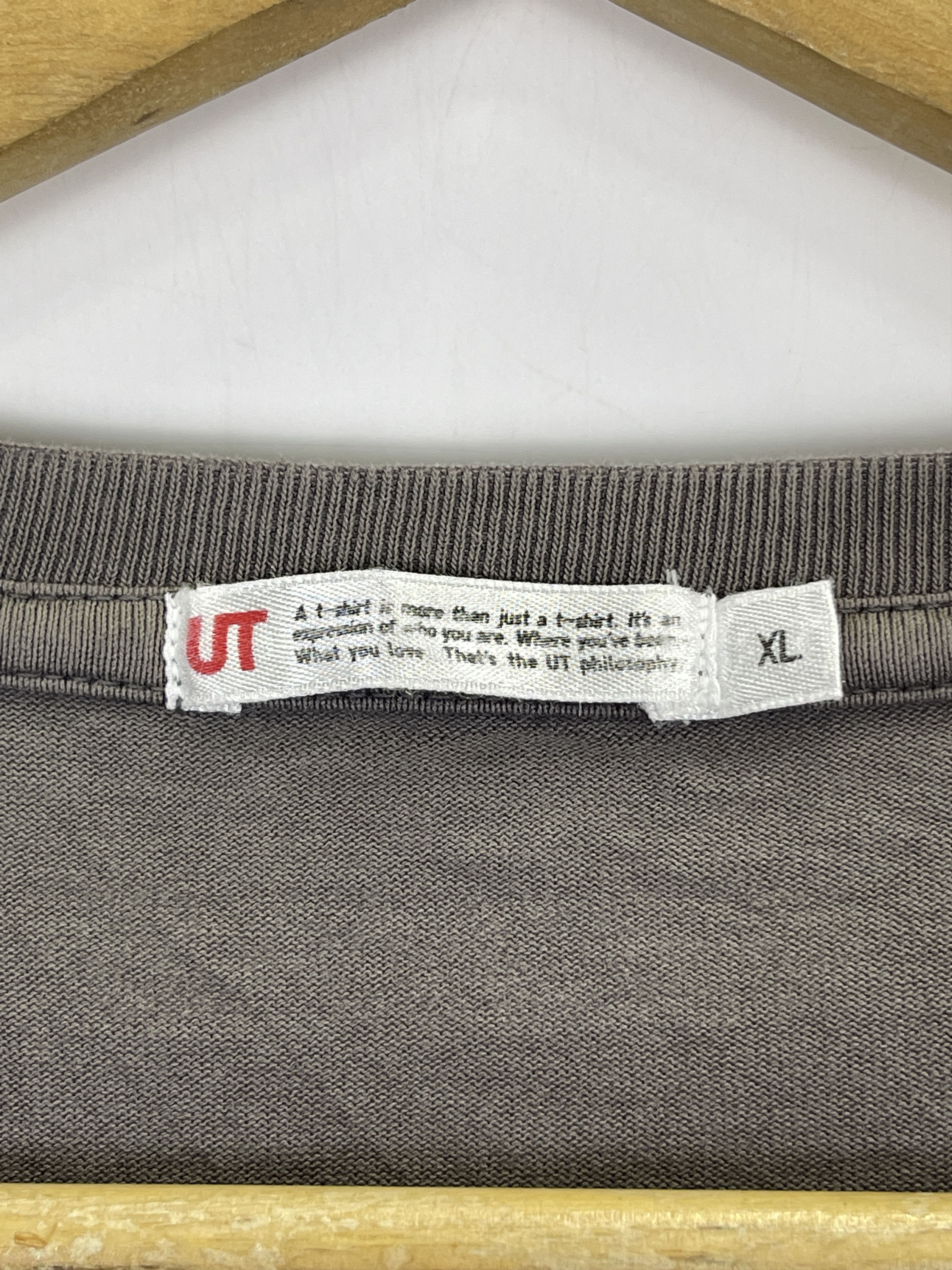 Uniqlo Vintage Uniqlo Mazinger Z Anime Japanese T-Shirt TA0437 Size US XL / EU 56 / 4 - 5 Thumbnail