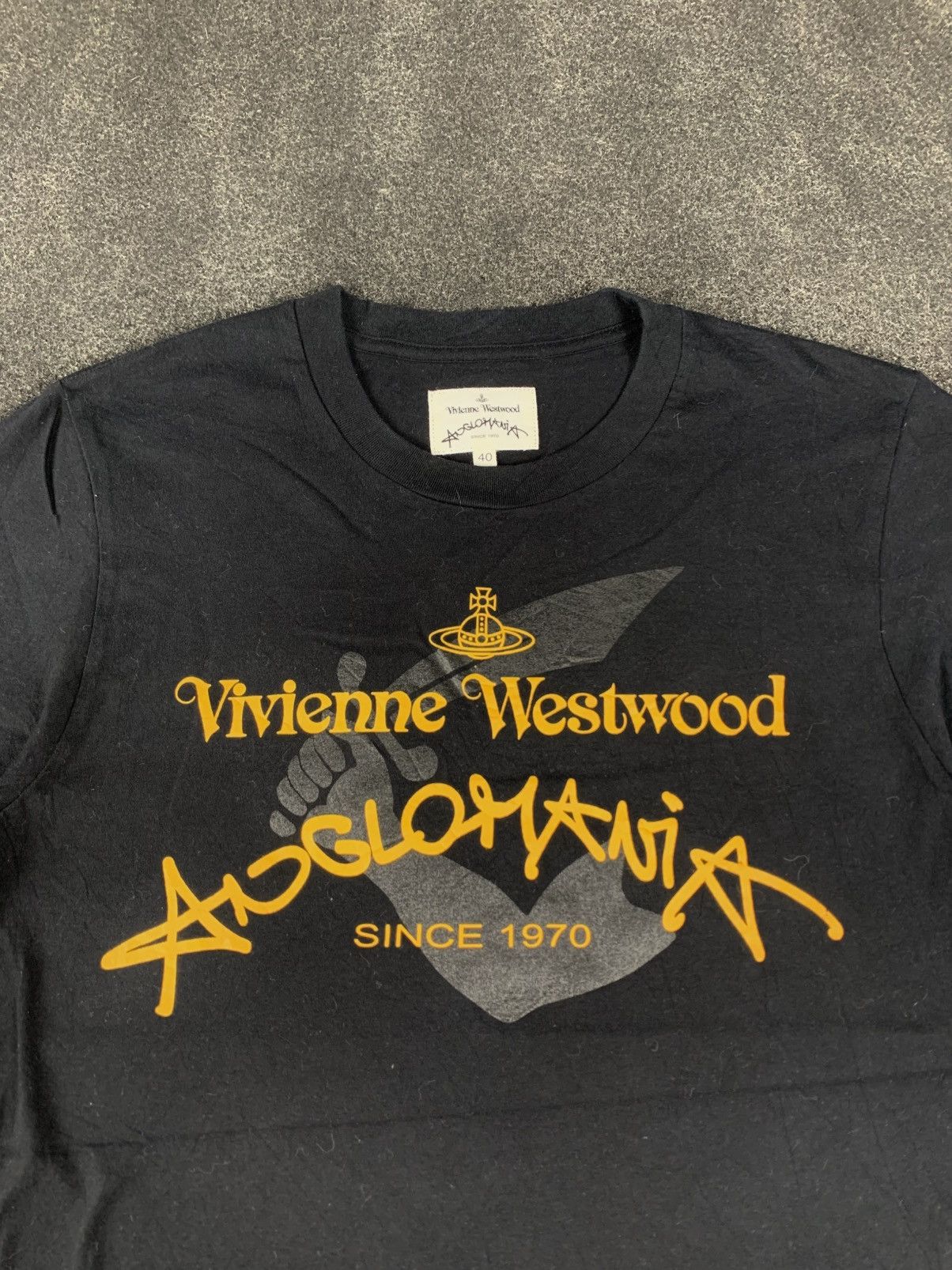 Japanese Brand Viviene westwood ‘anglomania’ tshirt Size US XXS / EU 40 - 4 Thumbnail