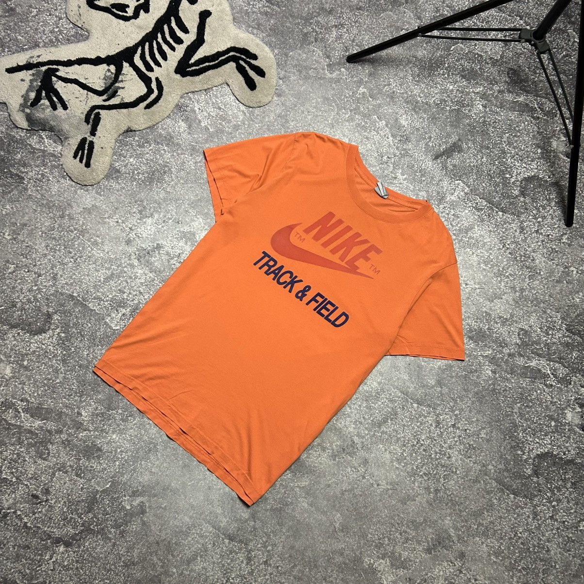 Nike Vintage Nike Big Logo 2000’s streetwear y2k tee size L Size US L / EU 52-54 / 3 - 1 Thumbnail