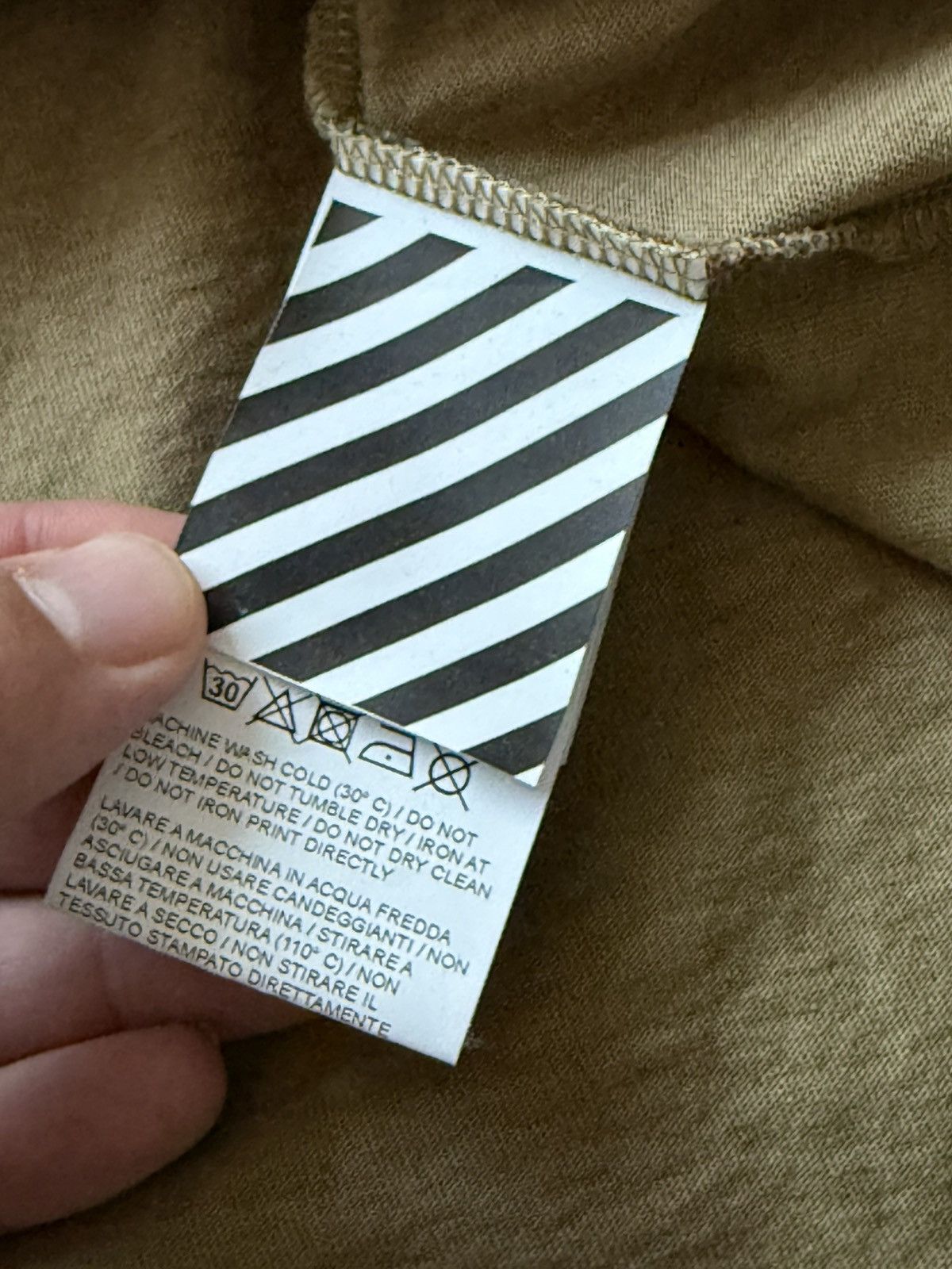 Off-White Off-White Camo Arrows T-shirt Size US L / EU 52-54 / 3 - 5 Thumbnail