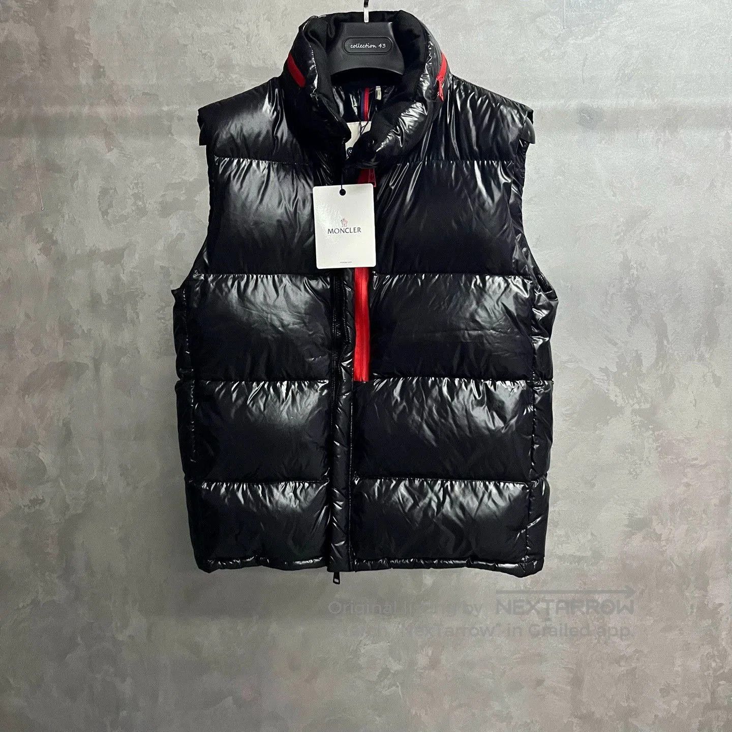 Moncler moncler black logo print sleeveless down vest. Size US M / EU 48-50 / 2 - 1 Thumbnail