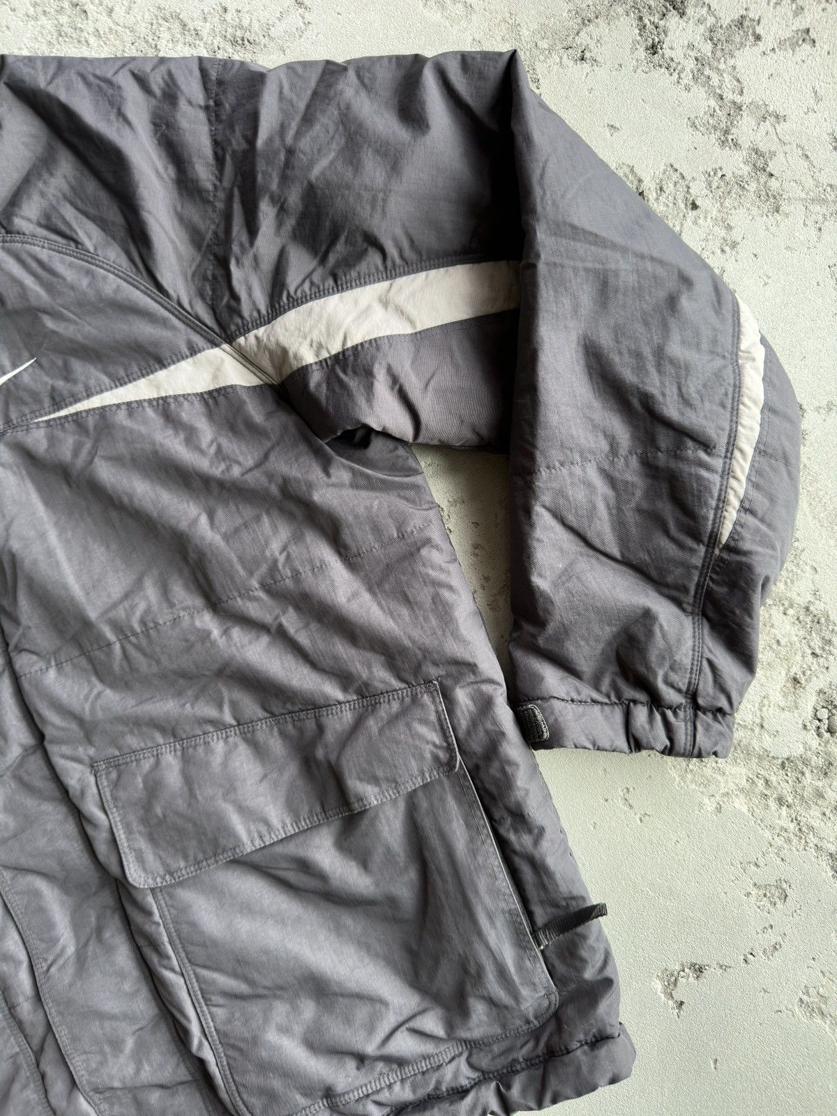 Nike Vintage Y2K Nike Puffer Jacket Big Swoosh 2000s Size US M / EU 48-50 / 2 - 5 Thumbnail