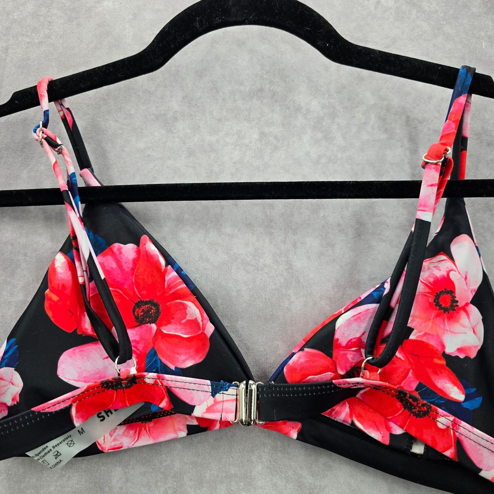 Shein Shein Black Pink Floral Triangle Clasp Bikini Top Medium Size ONE SIZE - 6 Thumbnail