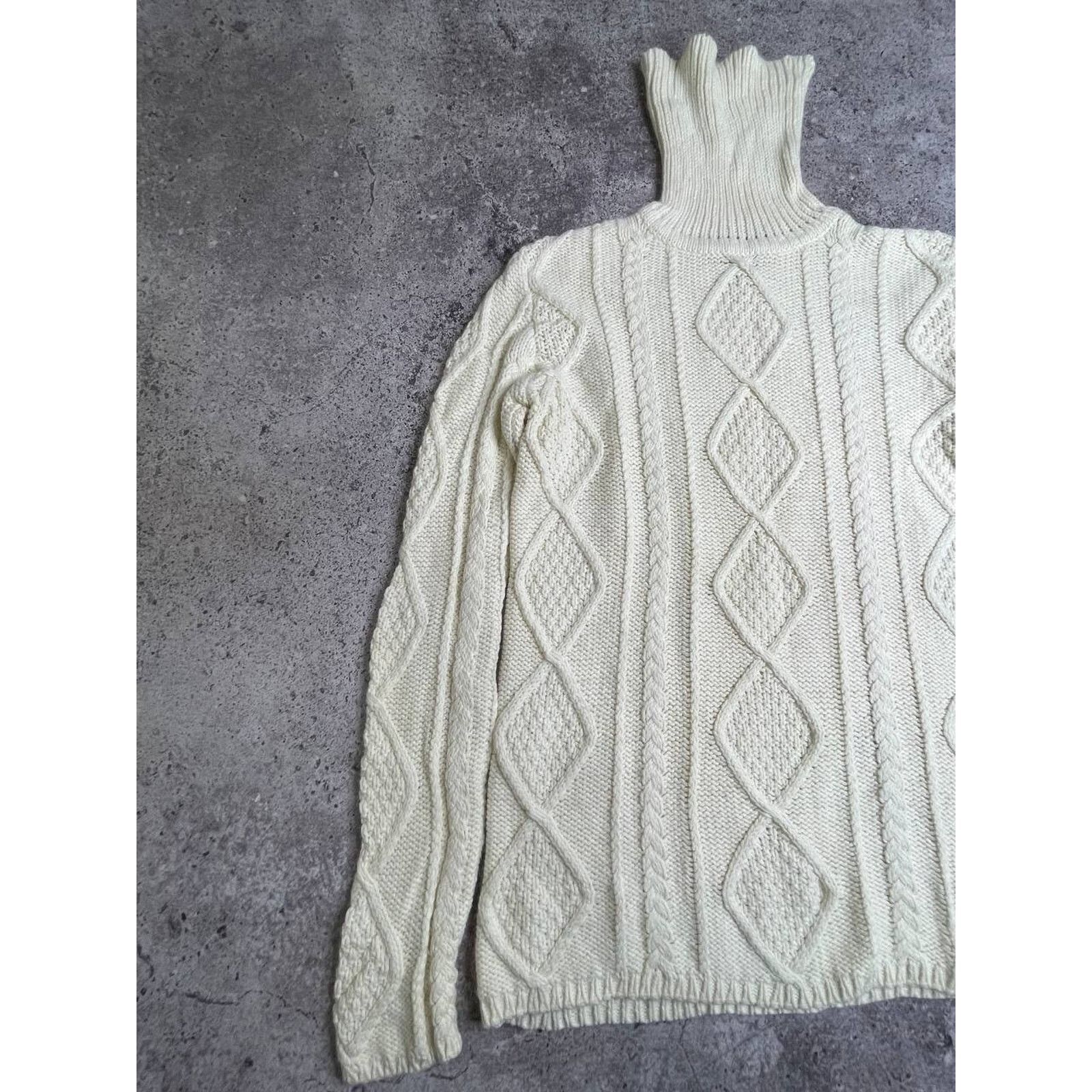 Eddie Bauer Vintage Eddie Bauer White Cable Knit Turtleneck Sweater M Size US M / EU 48-50 / 2 - 4 Thumbnail
