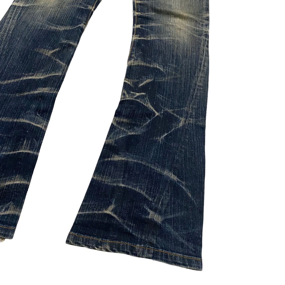 Tornado Mart Tornado Mart Spiral Cut Low Flare Jeans Distressed Size US 31 - 9 Thumbnail