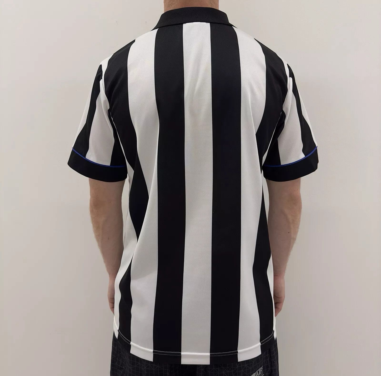 Vintage Newcastle United 1993 1995 Home Jersey Score Draw Soccer Size US M / EU 48-50 / 2 - 5 Thumbnail