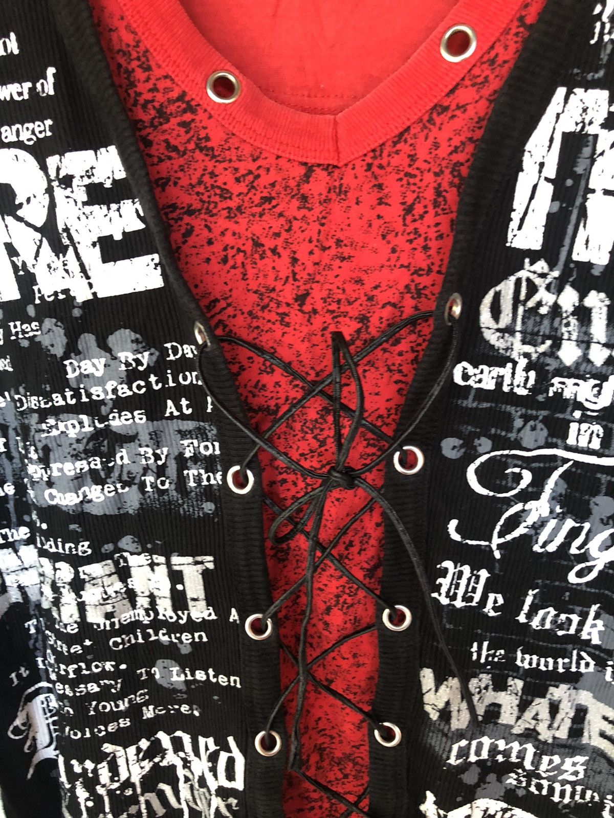 Japanese Brand Vintage Japanese Brand Punk Design Shirt Tee Size US L / EU 52-54 / 3 - 9 Thumbnail