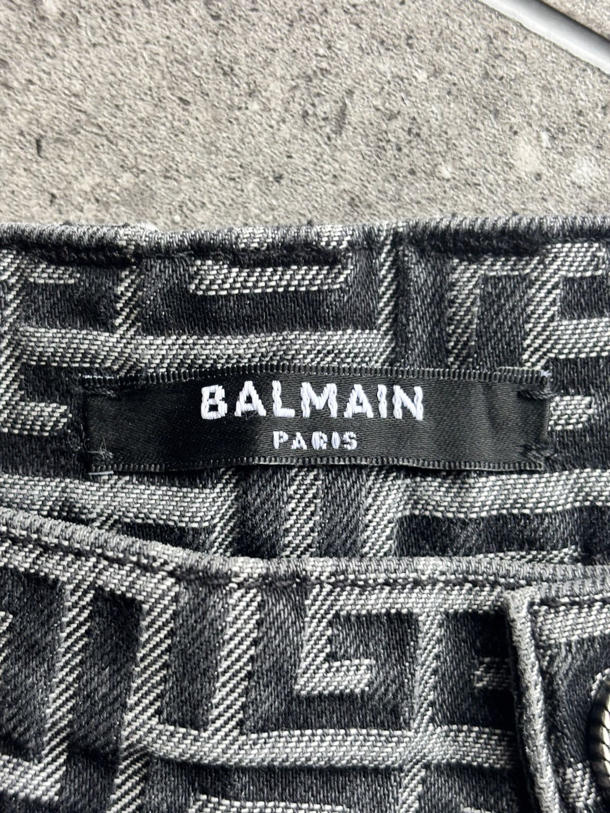 Balmain × Pierre Balmain PIERRE BALMAIN JEANS SIZE 32 Size US 32 / EU 48 - 4 Thumbnail