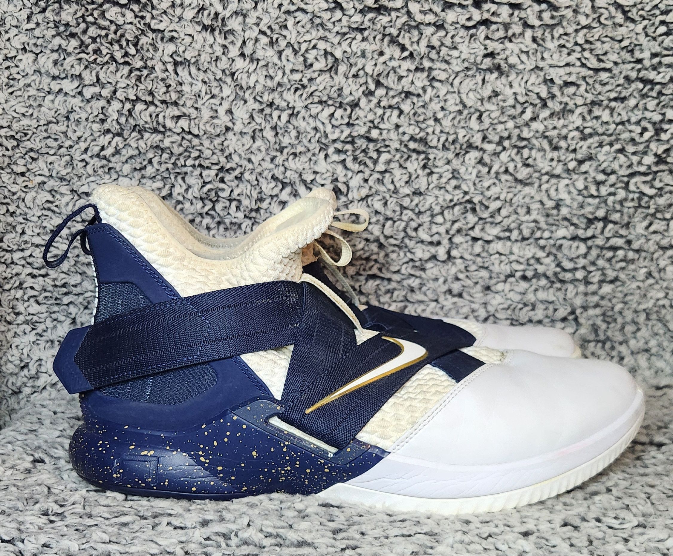 image of Nike Lebron Soldier 12 Sfg Witness 2018 Shoes in Blue White, Men's (Size 12.5)