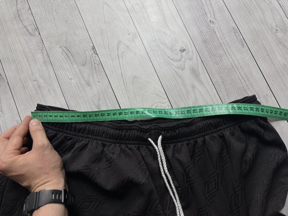 Umbro Vintage monogram Umbro soccer shorts black size XL Size US 38 / EU 54 - 7 Thumbnail