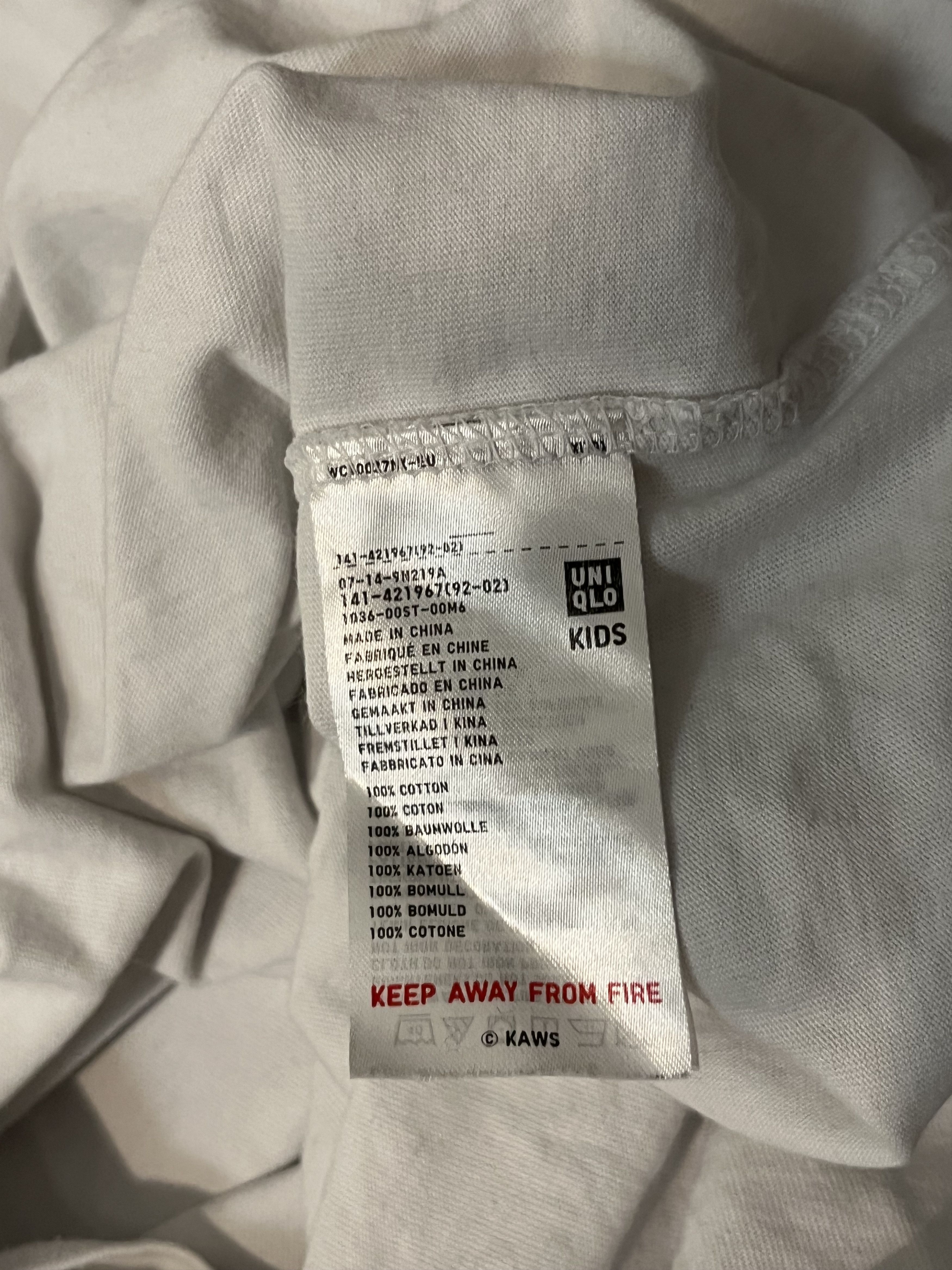 Kaws × Uniqlo Uniqlo x Kaws Pocket T Shirt Size US XS / EU 42 / 0 - 6 Thumbnail