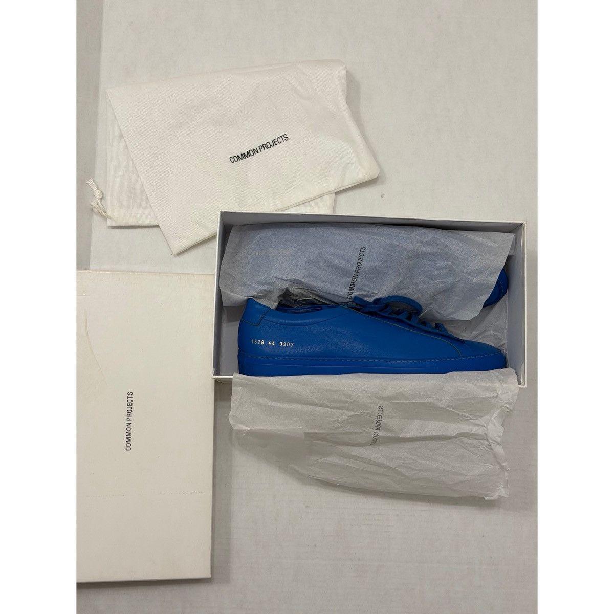 Common Projects COMMON PROJECTS ORIGINAL ACHILLES LOW BLUE Size US 9 / EU 42 - 2 Thumbnail