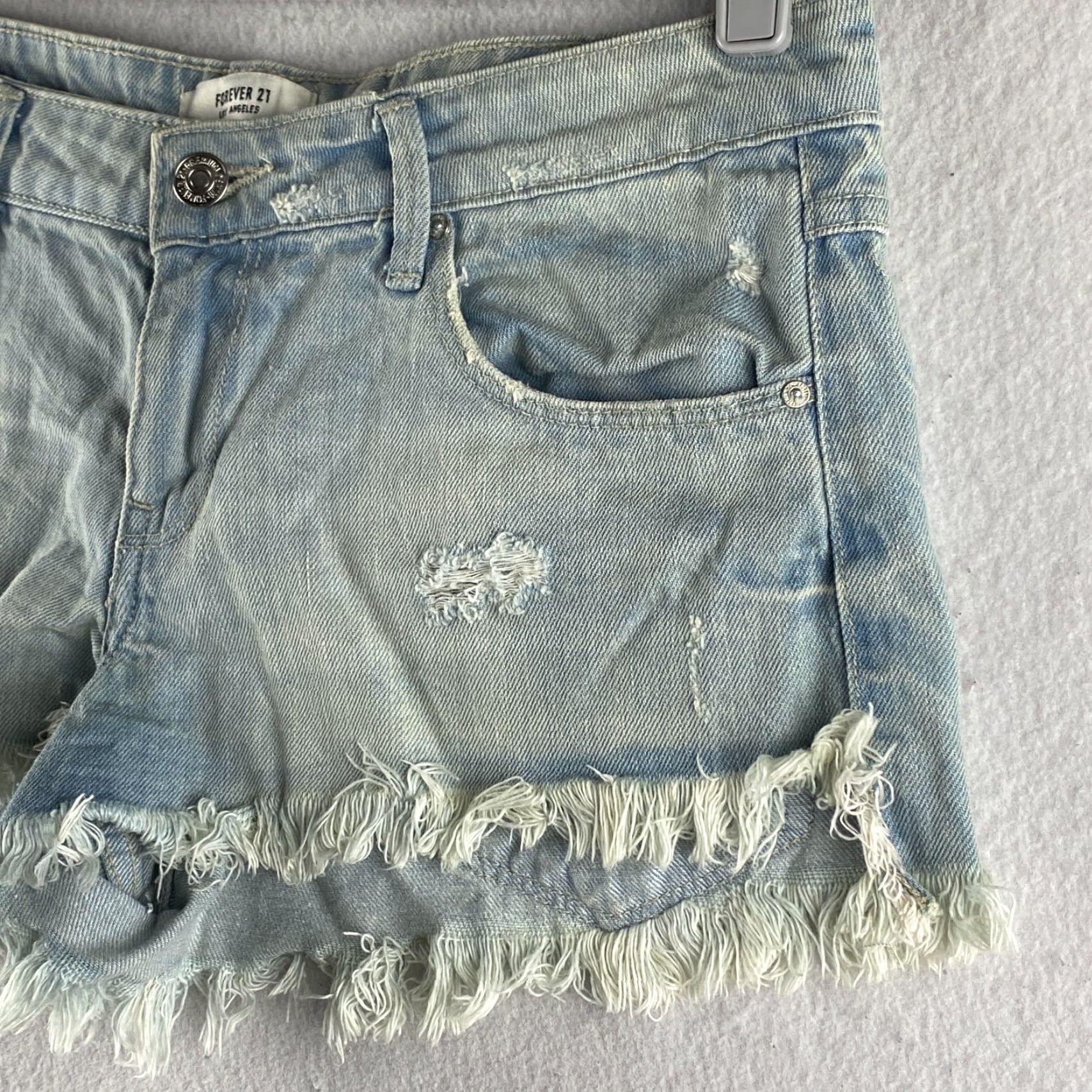 Forever 21 FOREVER 21 Jean Shorts Womens 27 Blue Cut-Off Denim Ripped Light Size 27" / US 4 / IT 40 - 4 Thumbnail