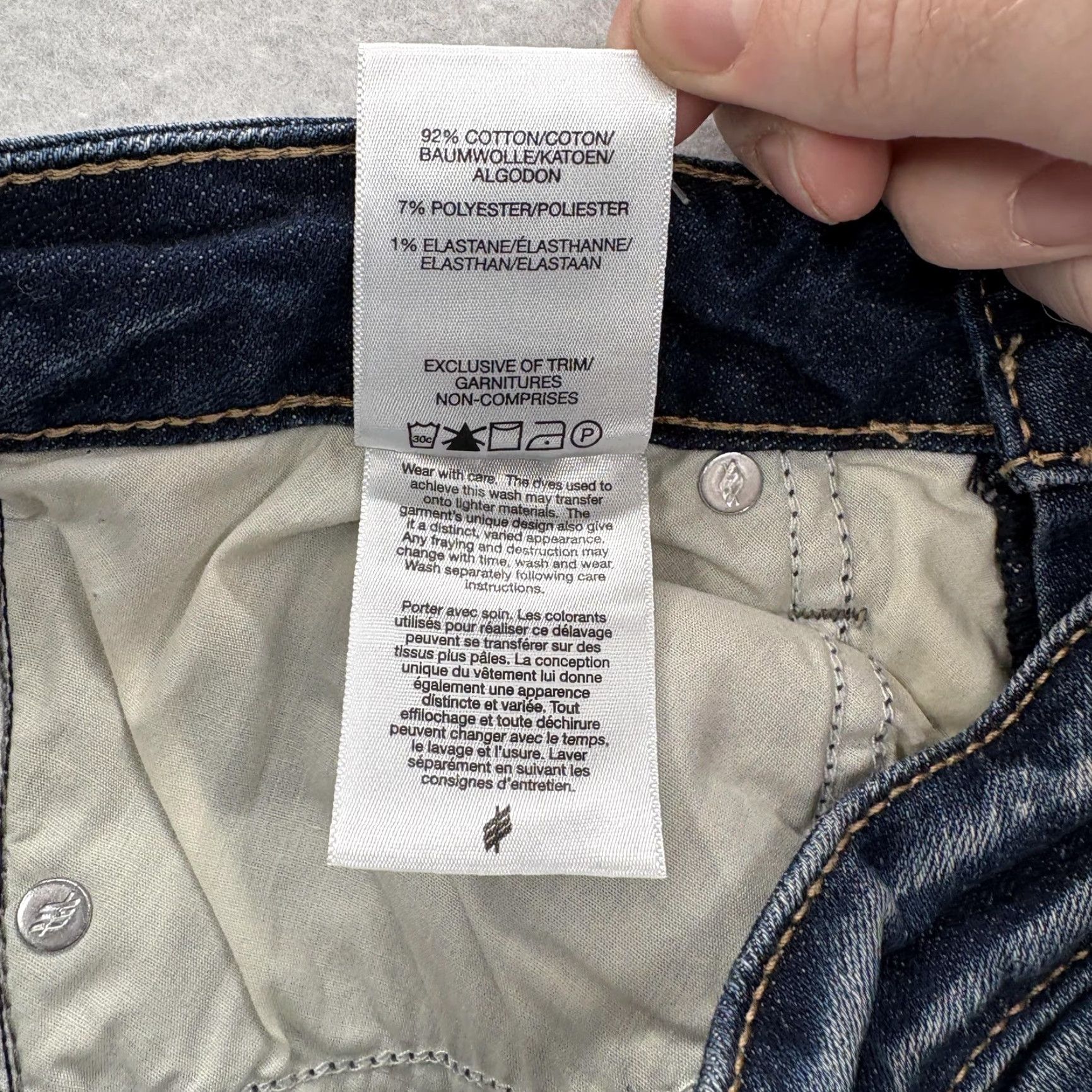 Silver Jeans Co. VINTAGE? No. Silver Jeans Suki Skinny Crop Womens 29x26 Blue Stretch Denim Grunge Western Size 29" - 7 Thumbnail