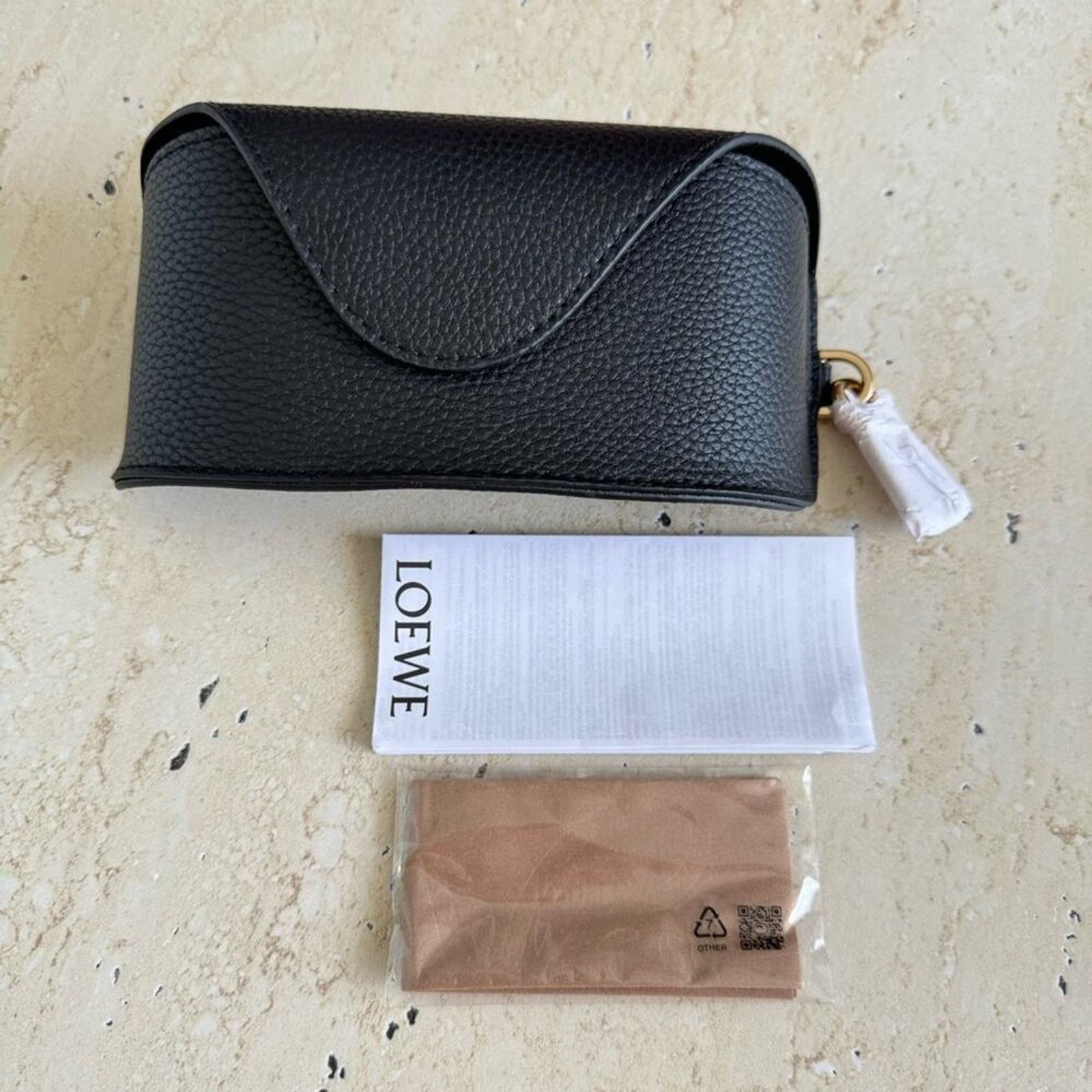 Loewe New! LOEWE LW40131I 01C Square Mask Sunglasses, Authentic Size ONE SIZE - 14 Thumbnail