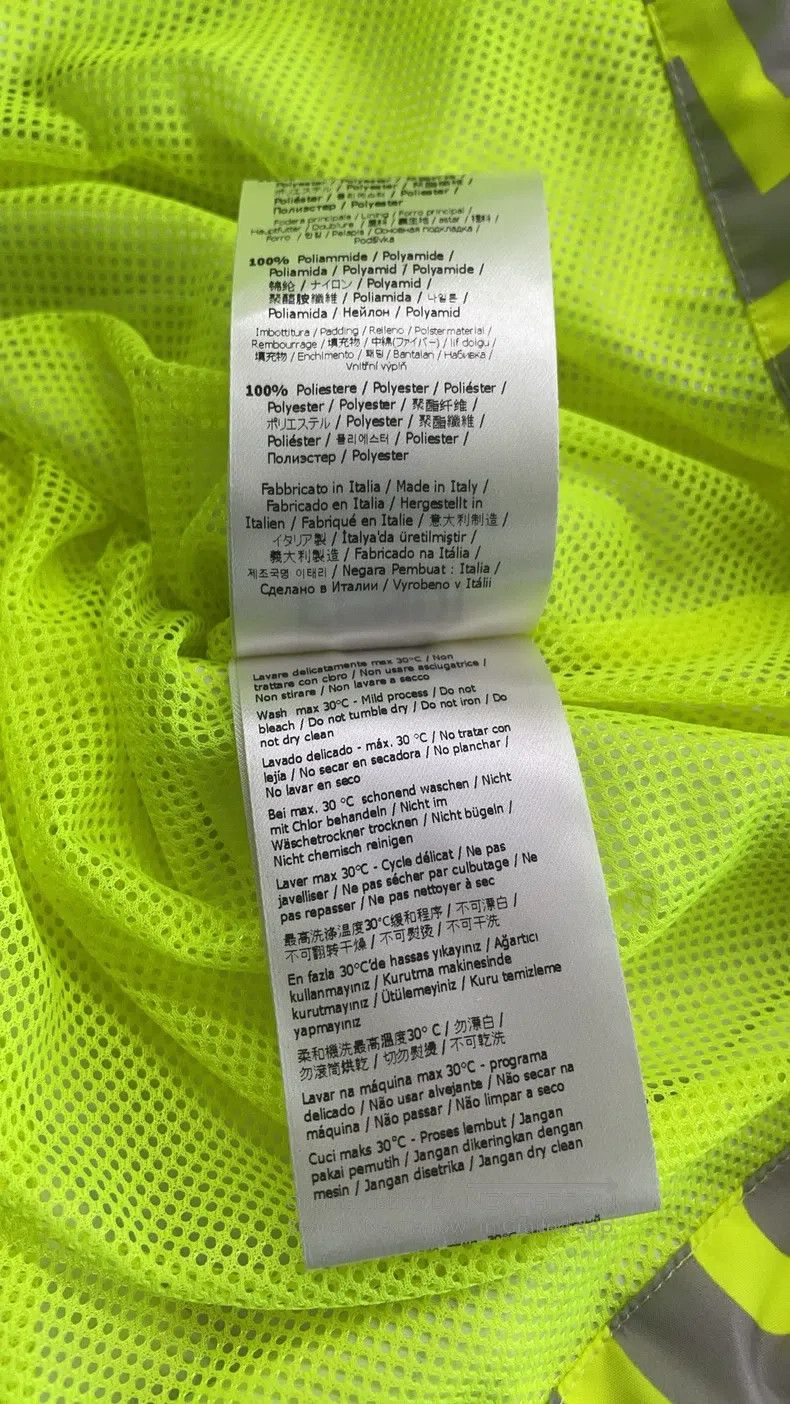 Fendi Fendi Neon green fully printed logo letter zip-up coat Size M / US 6-8 / IT 42-44 - 5 Thumbnail