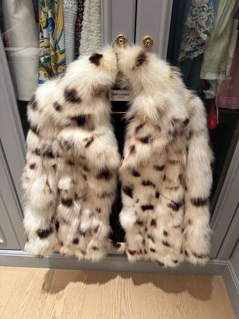 Saint Laurent Paris Saint Laurent Paris Mink fur jacket 2505-Nextarrow Size XS / US 0-2 / IT 36-38 - 1 Thumbnail