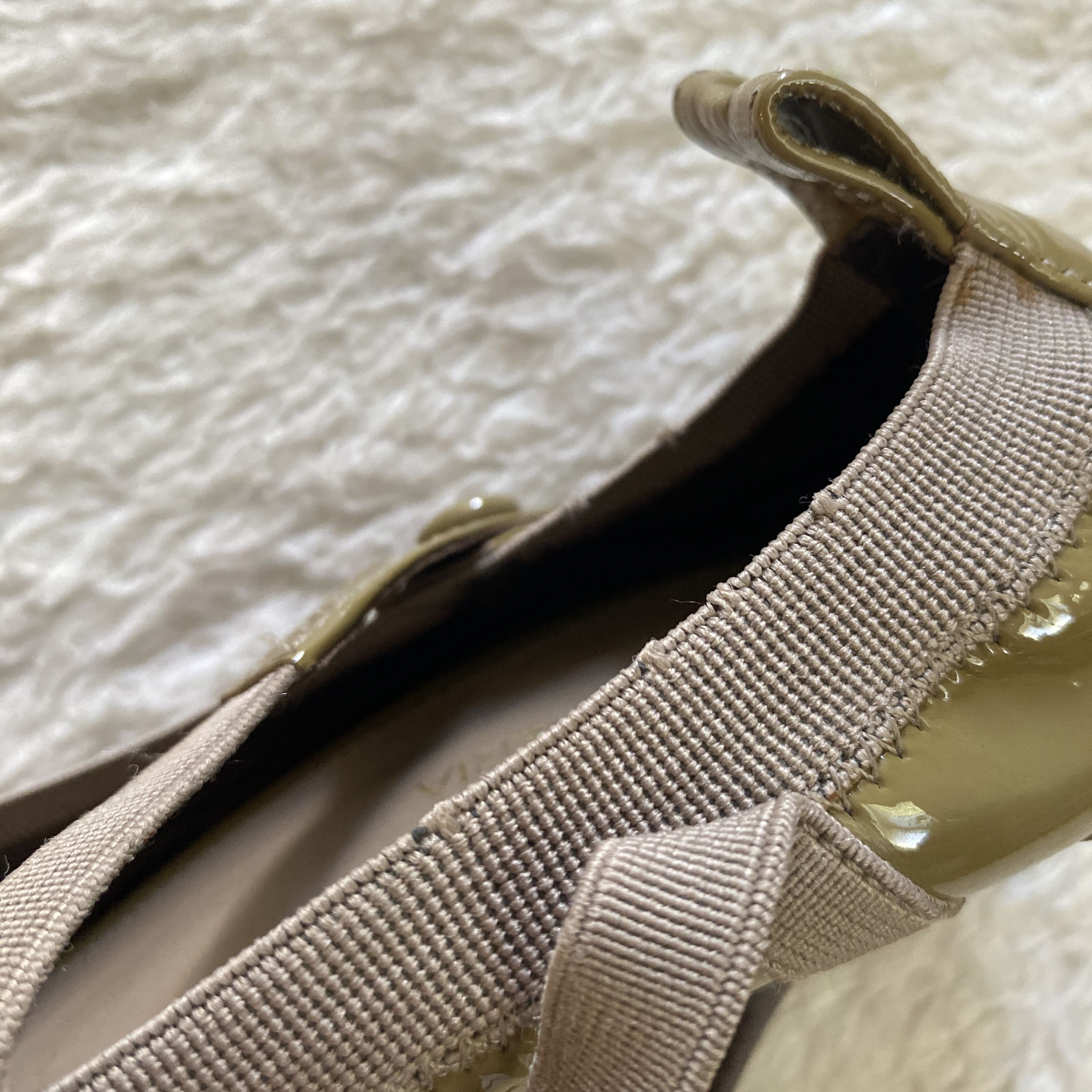 Bcbgmaxazria BCBGMAXAZRIA Olive Patent Leather Mary Jane Heels Size US 5.5 / IT 35.5 - 9 Thumbnail
