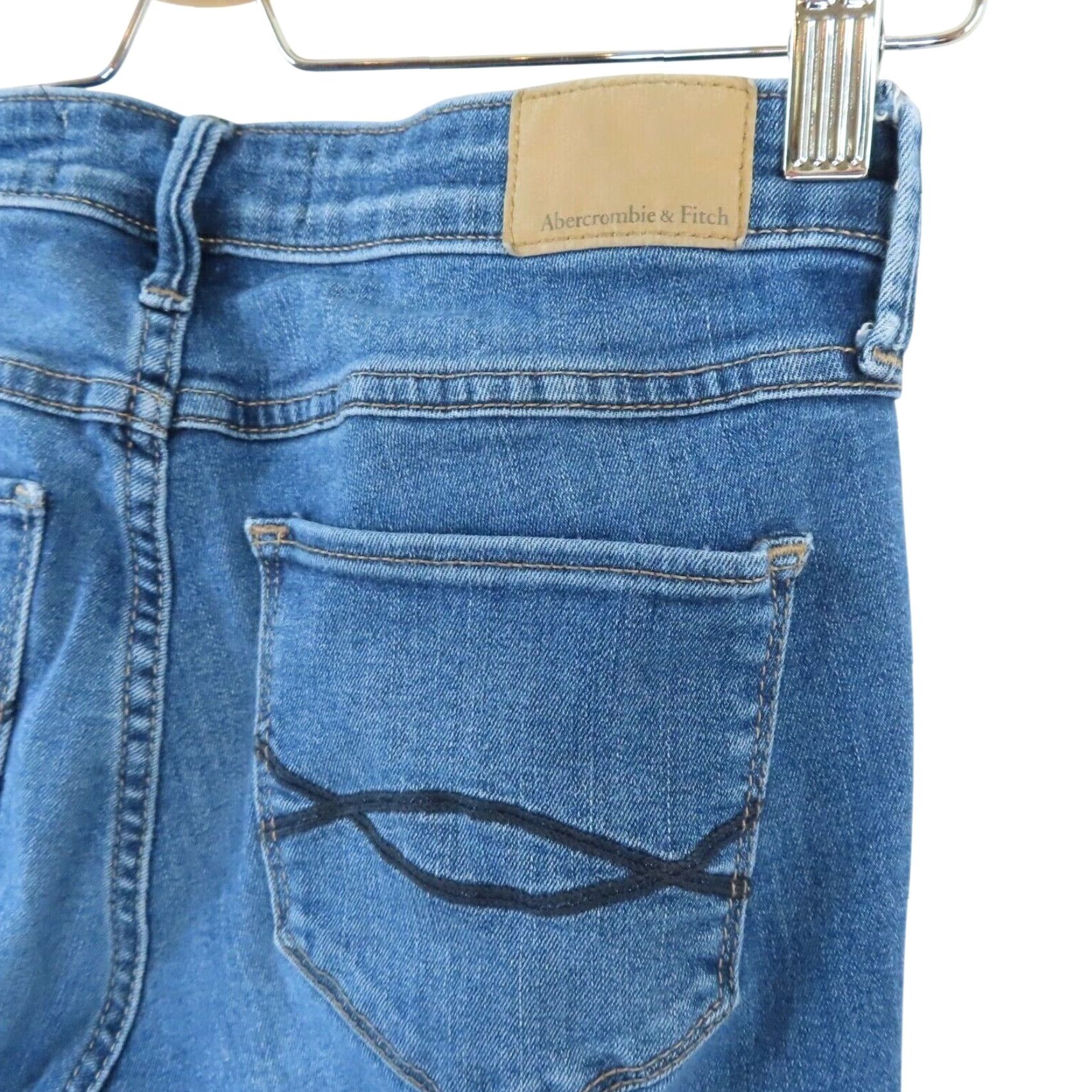 Abercrombie & Fitch Abercrombie & Fitch Womens 8 Regular 8R Straight Mid Rise Distressed Denim Jeans Shirt? Size 30" / US 8 / IT 44 - 6 Thumbnail