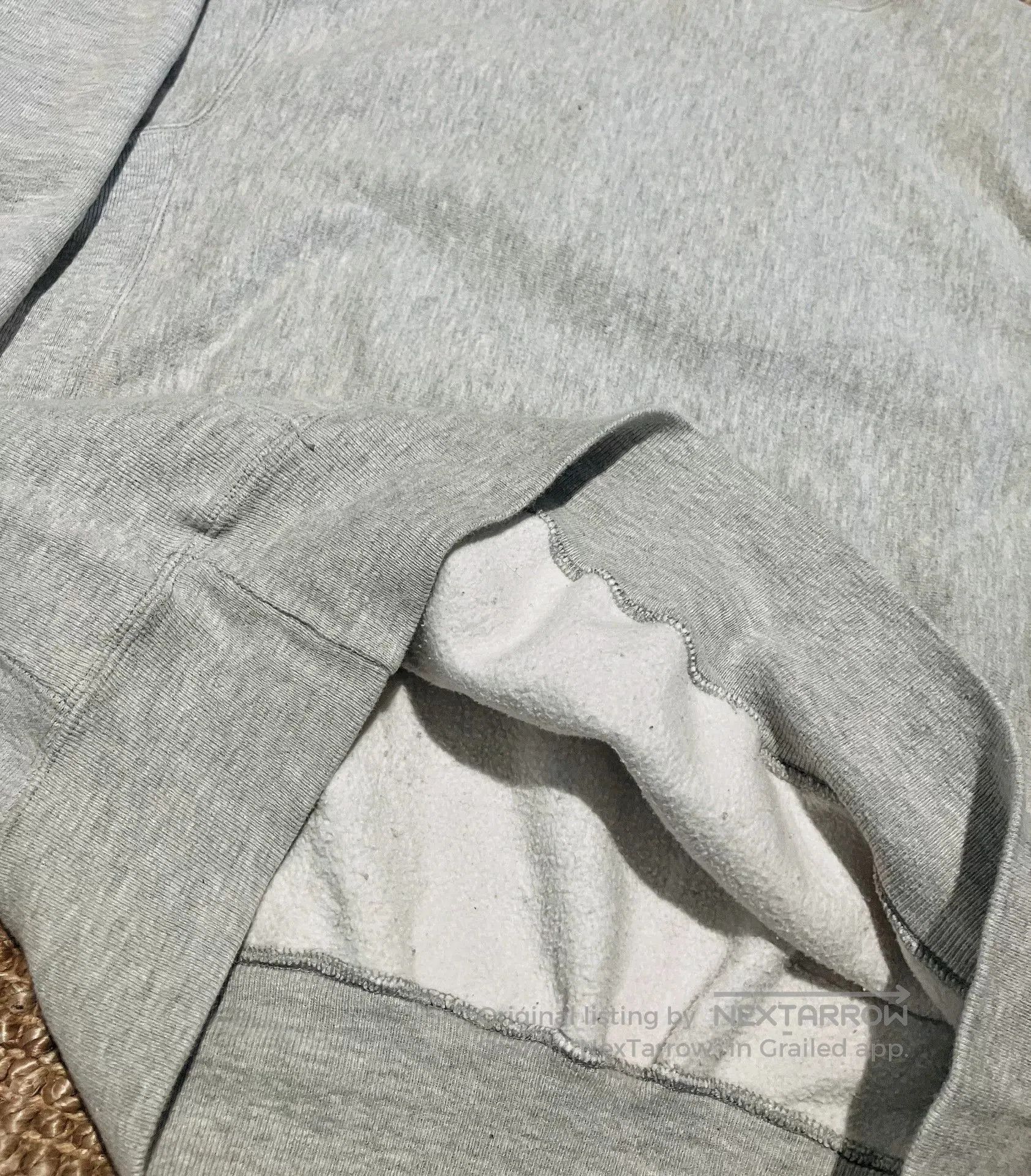 VINNY's Vintage 80s-90s Collegiate Sweatshirt. Size US L / EU 52-54 / 3 - 8 Thumbnail