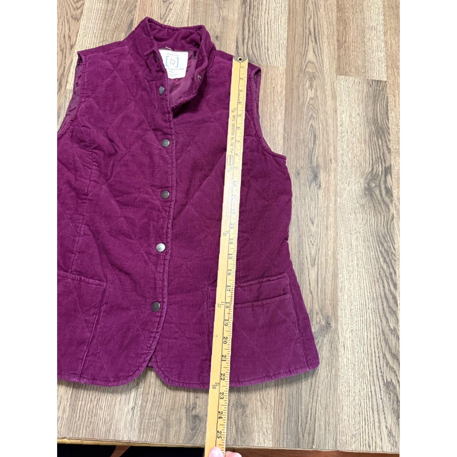 Vintage Relativity Vest, Women's Petite Medium, Purple, Button Up, Sleeveless, Pockets, Vest, Regular, Polyester, 0-0 Size M / US 6-8 / IT 42-44 - 6 Thumbnail