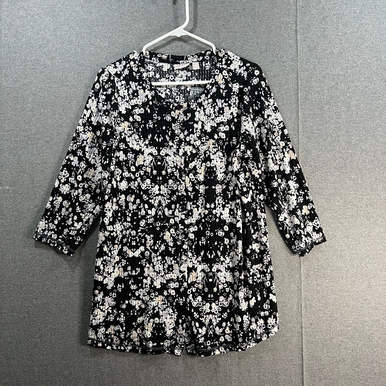 Other LOGO Layers by Lori Goldstein Printed Waffle Mesh Cardigan Size M / US 6-8 / IT 42-44 - 1 Thumbnail