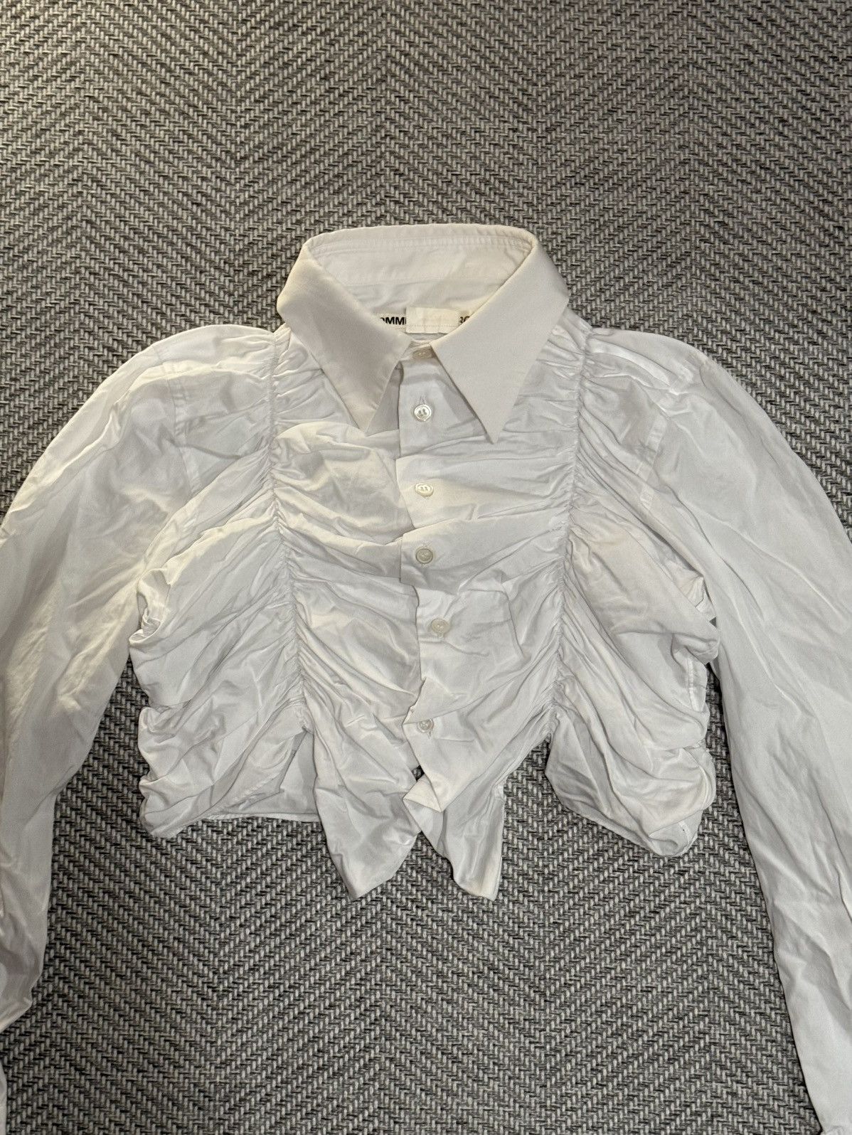 Comme des Garcons COMME des GARÇONS Ruched Cropped Shirt Size US S / EU 44-46 / 1 - 3 Thumbnail