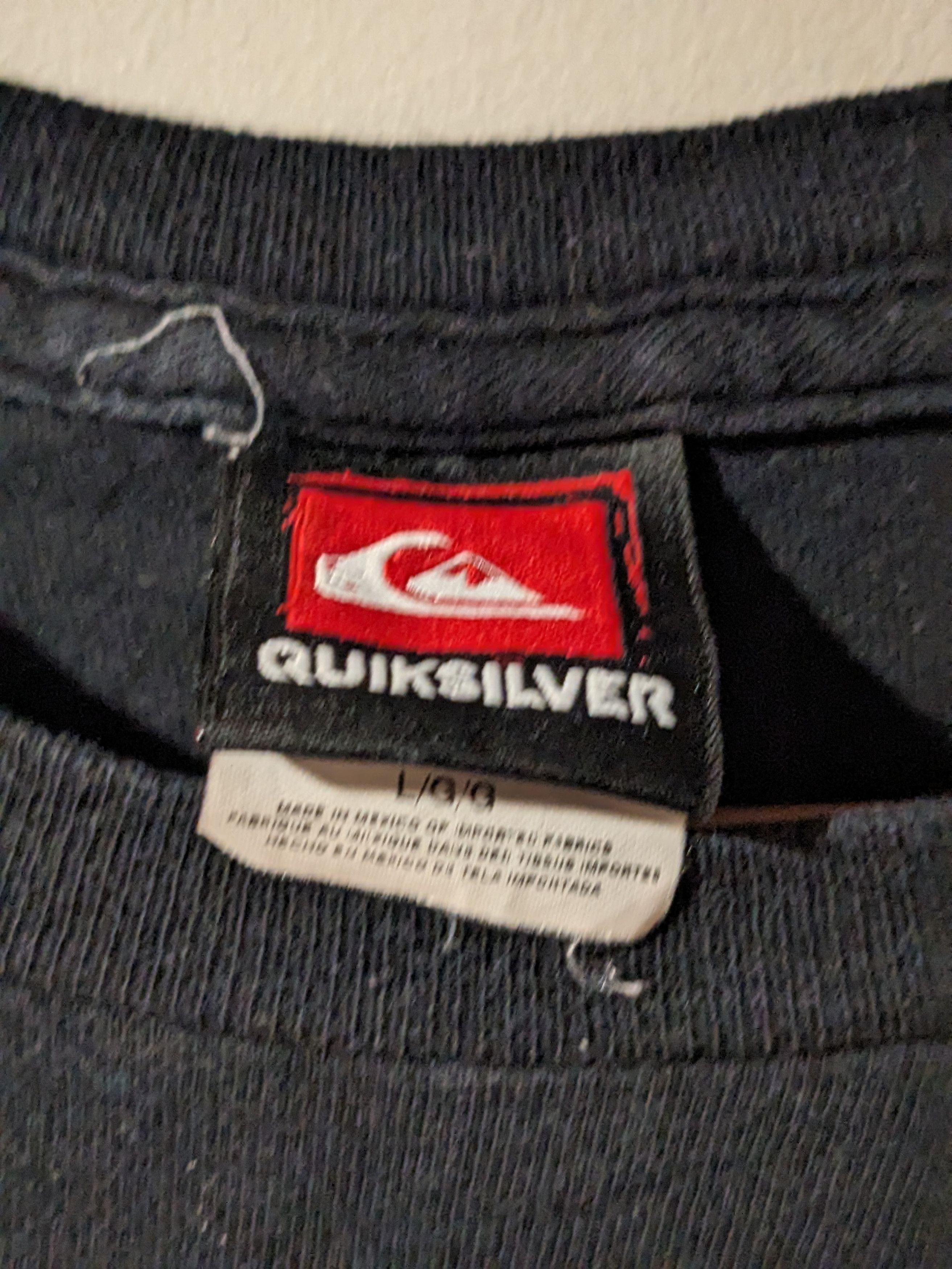 Quiksilver Vintage Y2K Quiksilver Shark Dinosaur Kids Large T-Shirt Size US L / EU 52-54 / 3 - 3 Thumbnail
