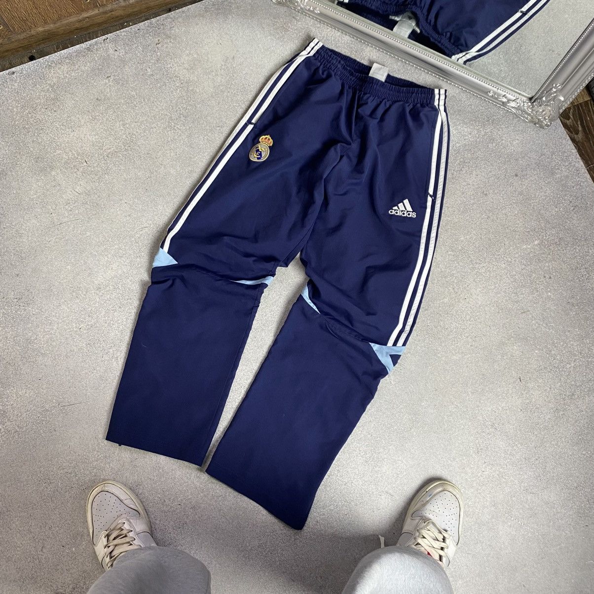 Adidas Vintage Adidas Real Madrid Track Drill Pants Size US 32 / EU 48 - 1 Thumbnail