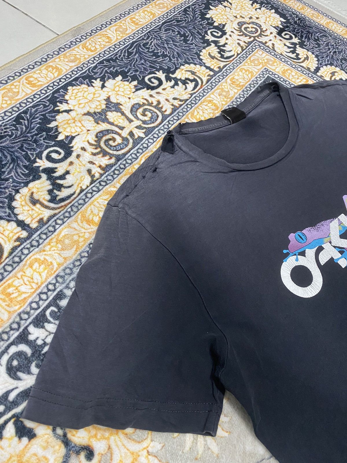 Oakley OAKLEY DISTRESS RARE TEE Size S / US 4 / IT 40 - 3 Thumbnail