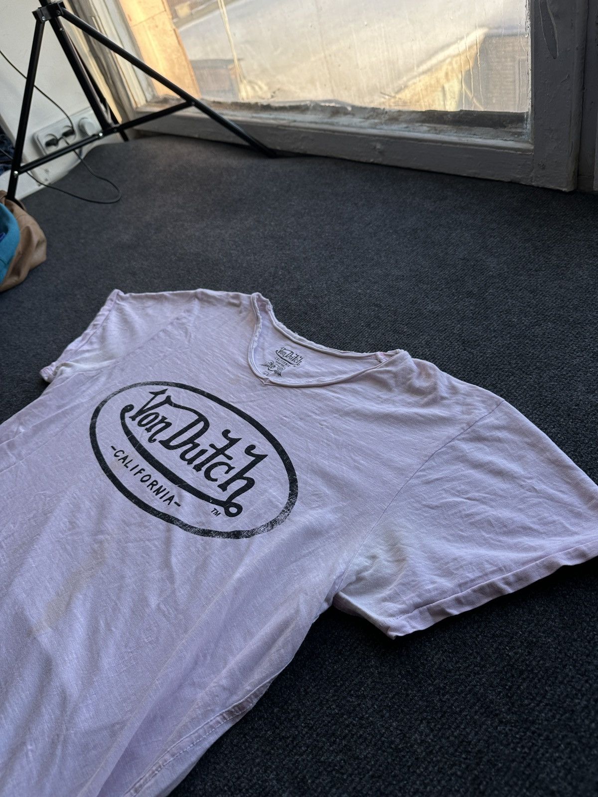 Von Dutch 🚨Y2K VON DUTCH BIG LOGO SUNFADED Y2K distressed style tee Size US XL / EU 56 / 4 - 2 Thumbnail