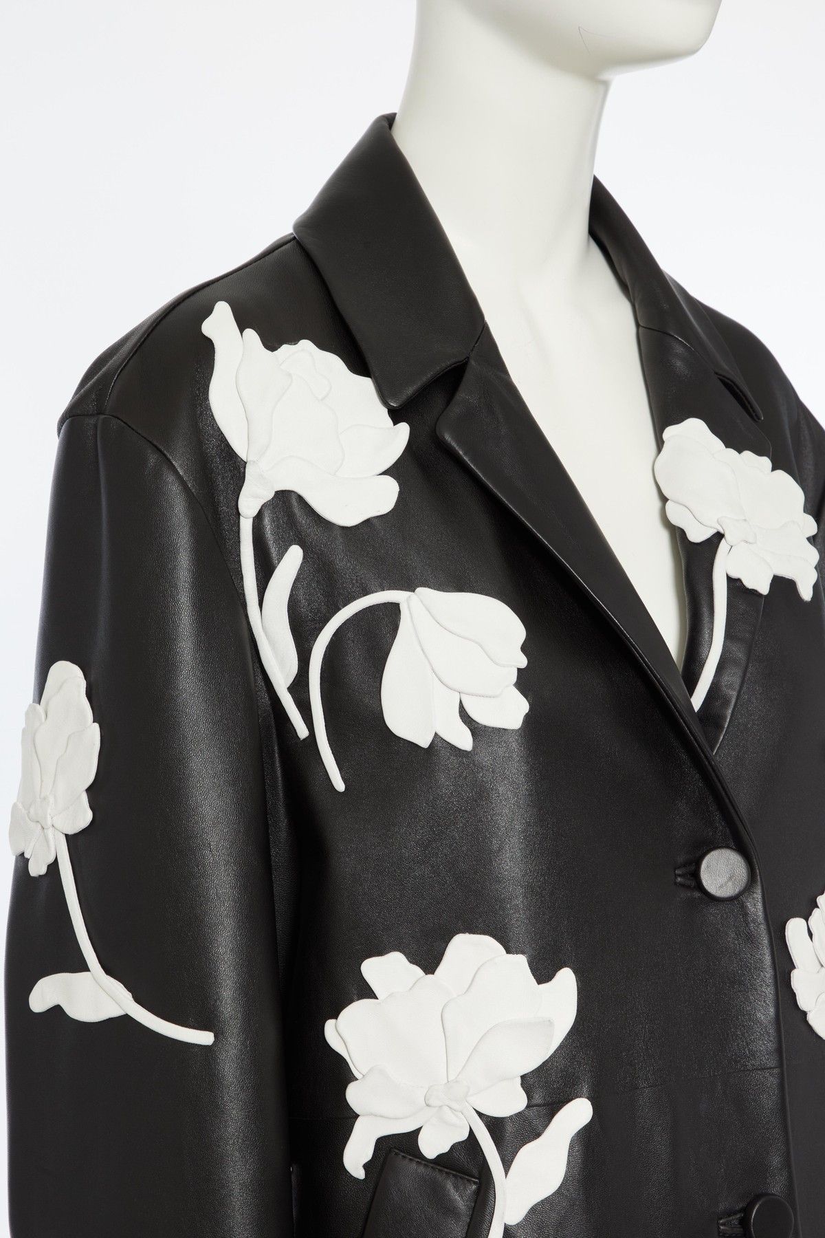 Valentino o1s1wg110525 Floral Applique Leather Coat in Black Size M / US 6-8 / IT 42-44 - 4 Thumbnail