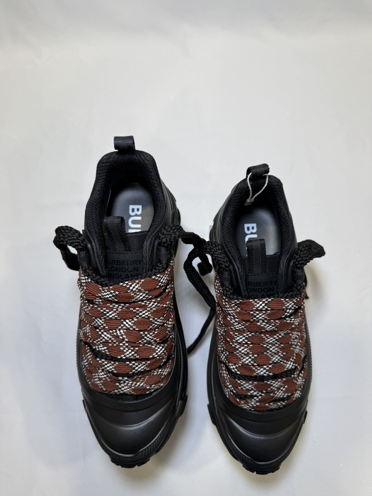 Burberry Burberry Arthur Sneaker Size US 7 / EU 40 - 5 Thumbnail