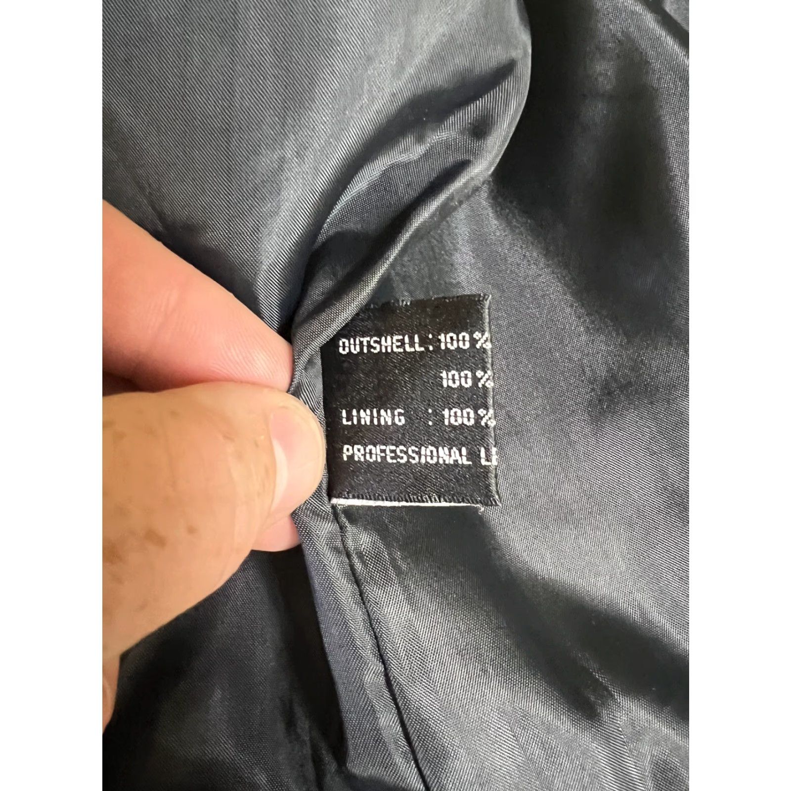 Vintage VINTAGE Western Vest Leather Satin Black XL Women Snap Western Vest Womens XL Black Satin Leather Snap Vintage Size XL / US 12-14 / IT 48-50 - 7 Thumbnail