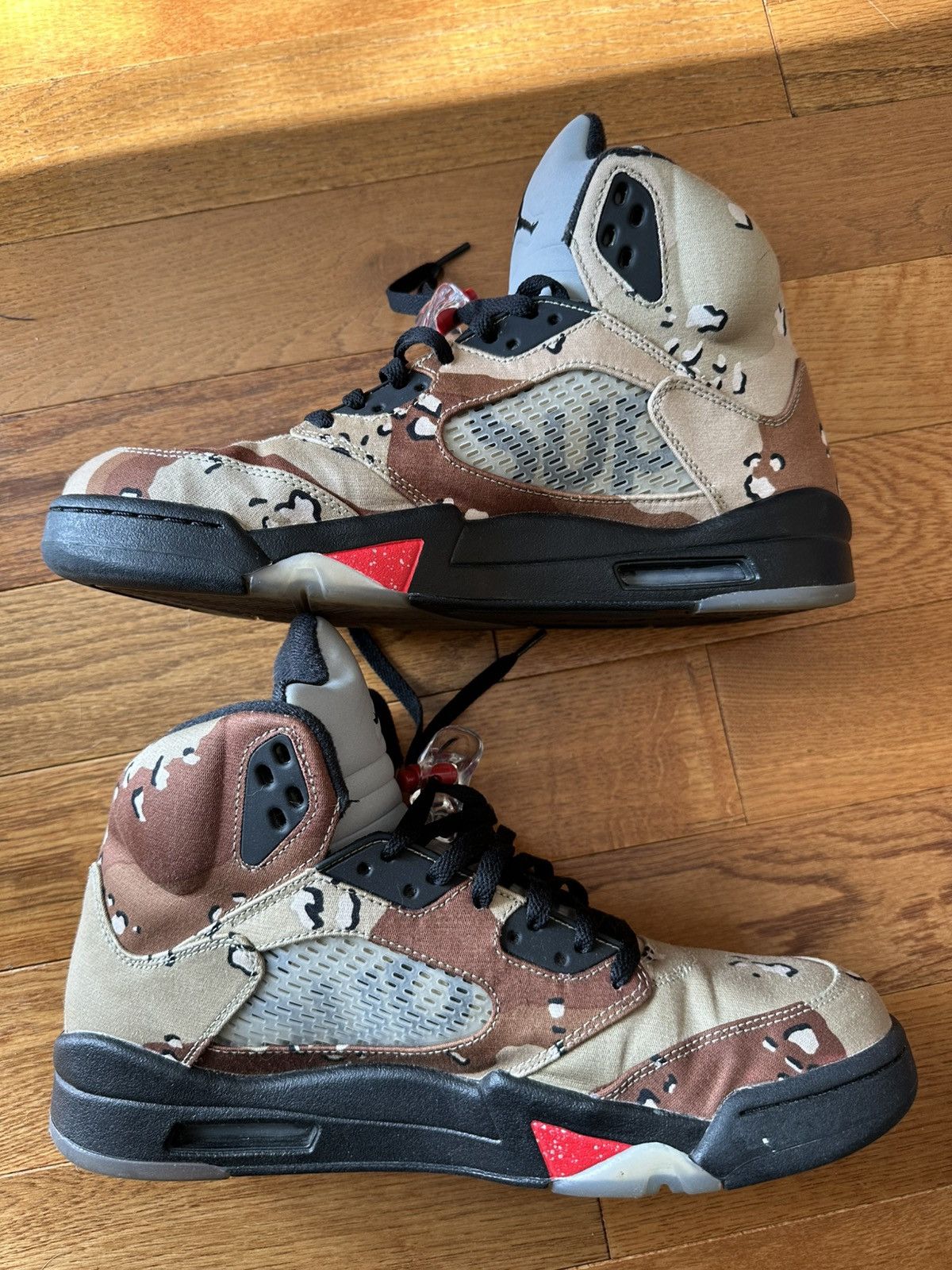 Jordan Brand × Nike × Supreme Air Jordan 5 Supreme Camo Size US 12 / EU 45 - 2 Thumbnail