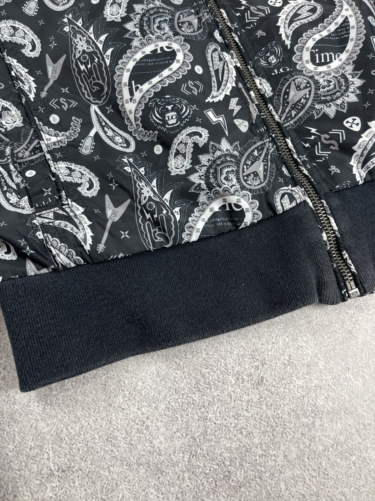John Galliano John Galliano Kids Collection Paisley Nylon Jacket Size 16 Size US XS / EU 42 / 0 - 9 Thumbnail
