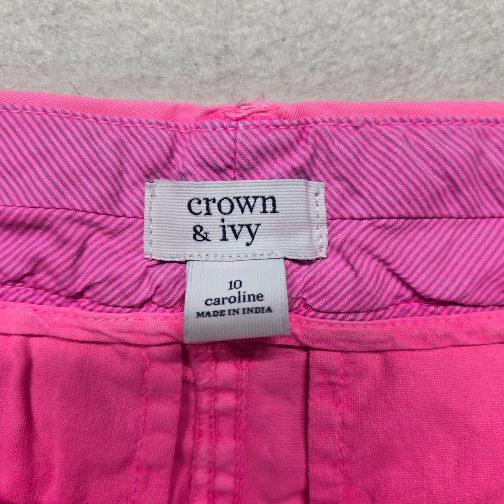 Vintage VINTAGE Crown & Ivy Women's Shorts Size 10 Pink Chino Pockets 90s Summer Womens Size 32" / US 10 / IT 46 - 2 Thumbnail