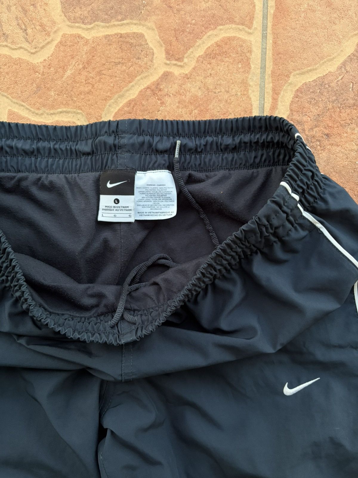 Nike Vintage baggy nike sweatpants Size US 32 / EU 48 - 2 Thumbnail