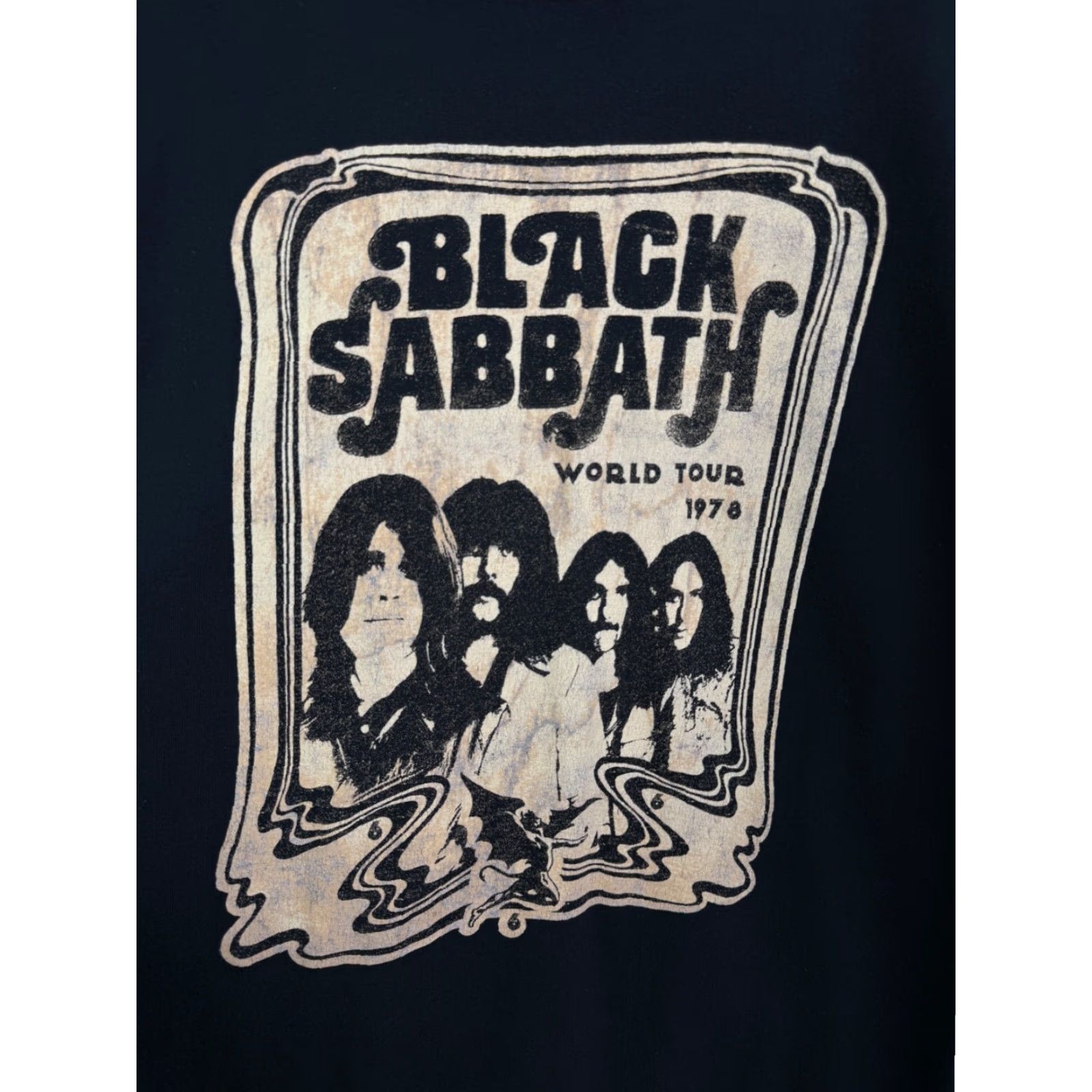 Vintage VINTAGE Black Sabbath World Tour 1978 T-Shirt XL Black Mens Shirt Large Black Sabbath World Tour 1978 T-Shirt XL Mens Size US XL / EU 56 / 4 - 4 Thumbnail