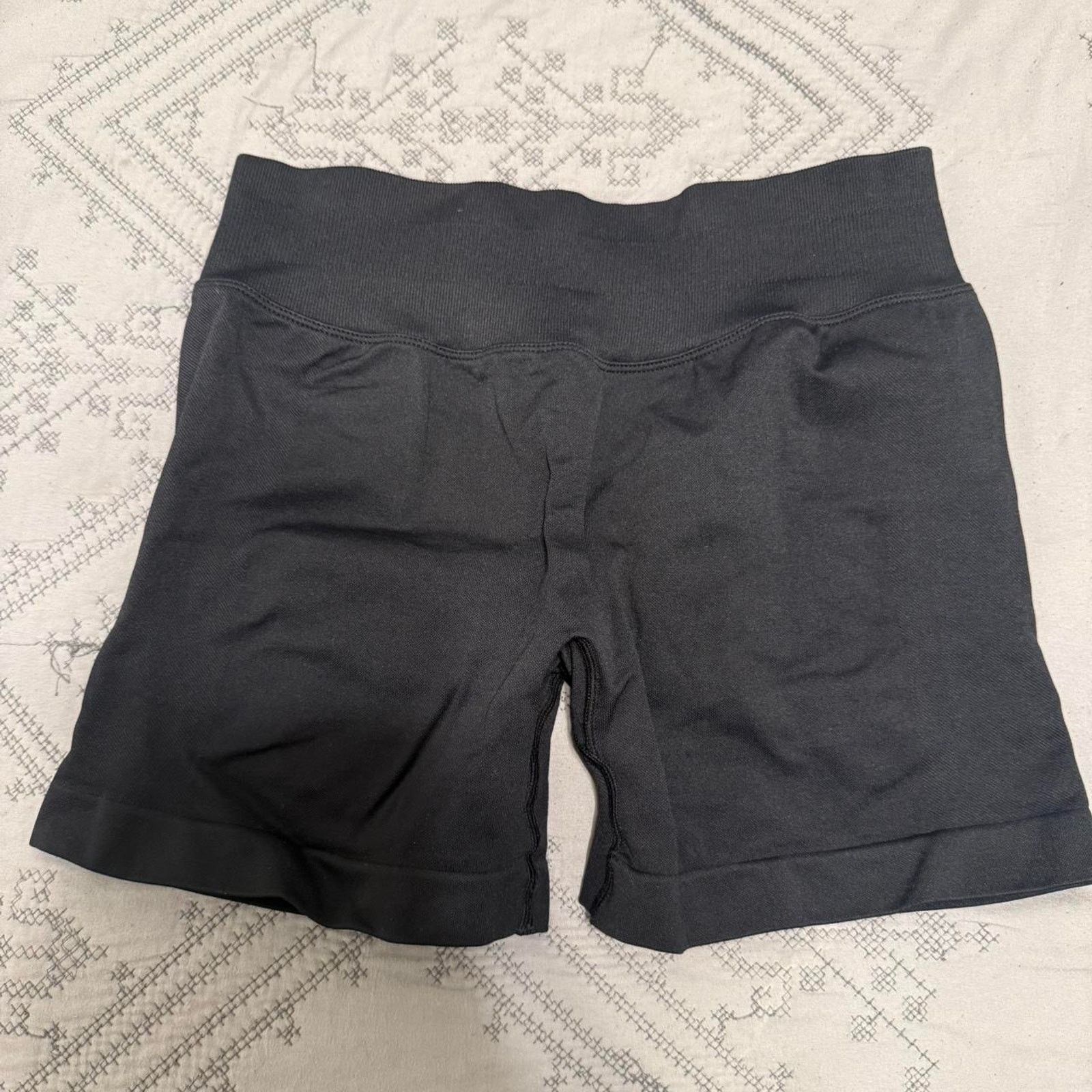 Other Womans amazon shorts great quality Size 34" / US 12 / IT 48 - 1 Thumbnail