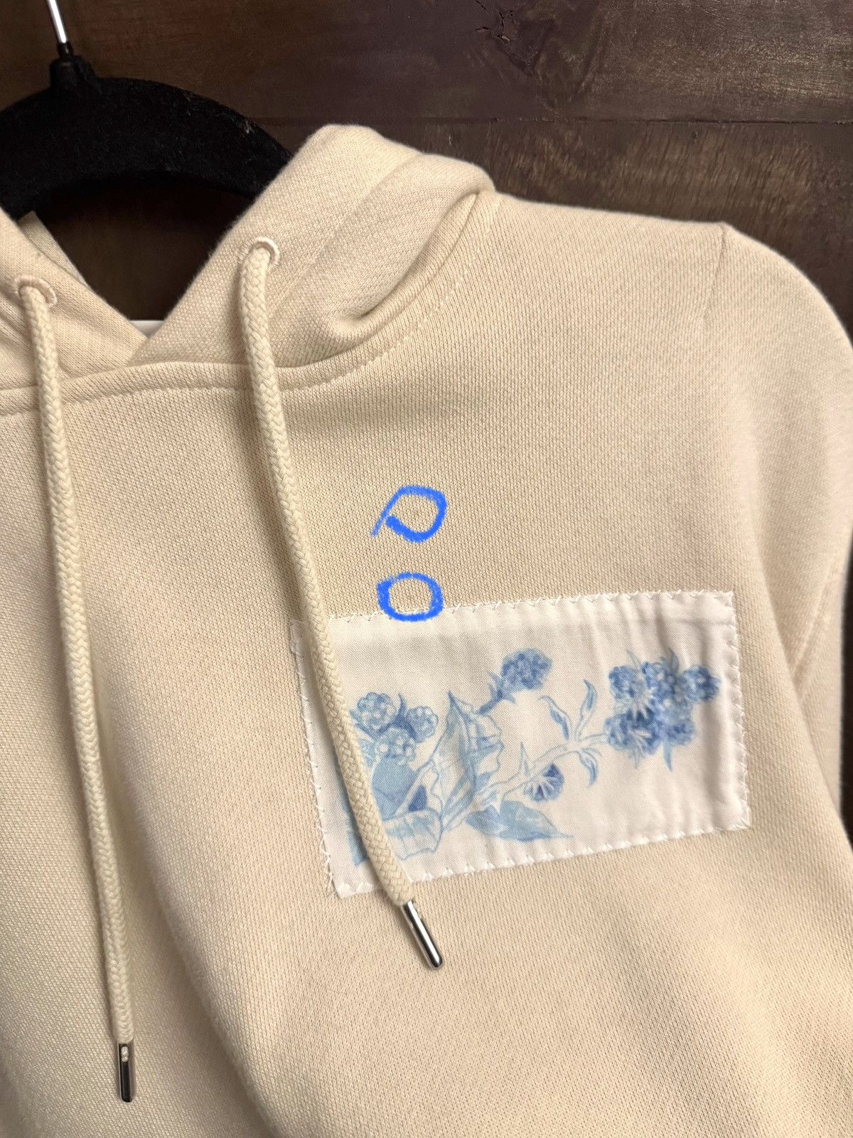 AMI ami ss19 printed patch runway sweatshirt hoodie XXS Size US XXS / EU 40 - 13 Thumbnail
