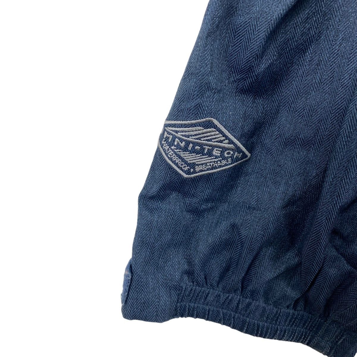 Columbia × Vintage Vintage COLUMBIA SPORTWEAR USA Titanium Outdoor Hiking Navy Size US L / EU 52-54 / 3 - 4 Thumbnail