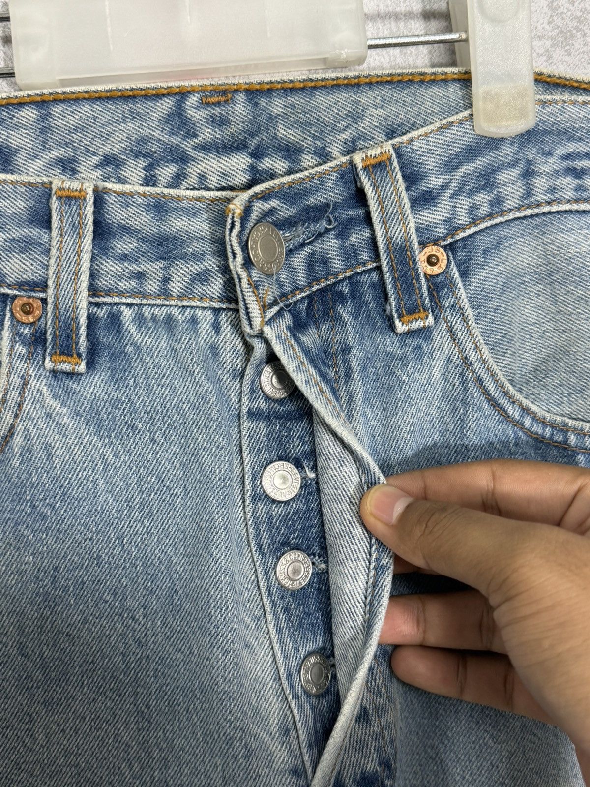 Levi's Vintage Clothing VINTAGE 90s LEVIS 501xx Made in Usa Size US 31 - 7 Thumbnail