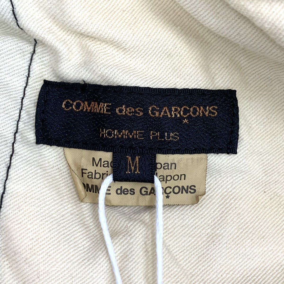 Comme des Garcons Comme des Garçons Black Bubble Pleated Casual Shorts K26WX Size 28" / US 6 / IT 42 - 5 Thumbnail