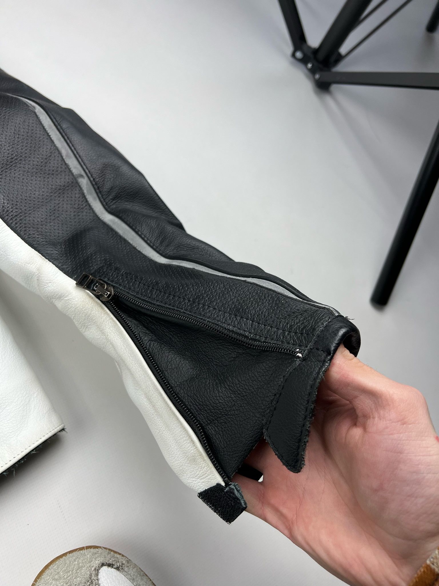 Dainese × Genuine Leather × Vintage Vintage Dainese Motorcycle Genuine Racing Leather Size US S / EU 44-46 / 1 - 3 Thumbnail