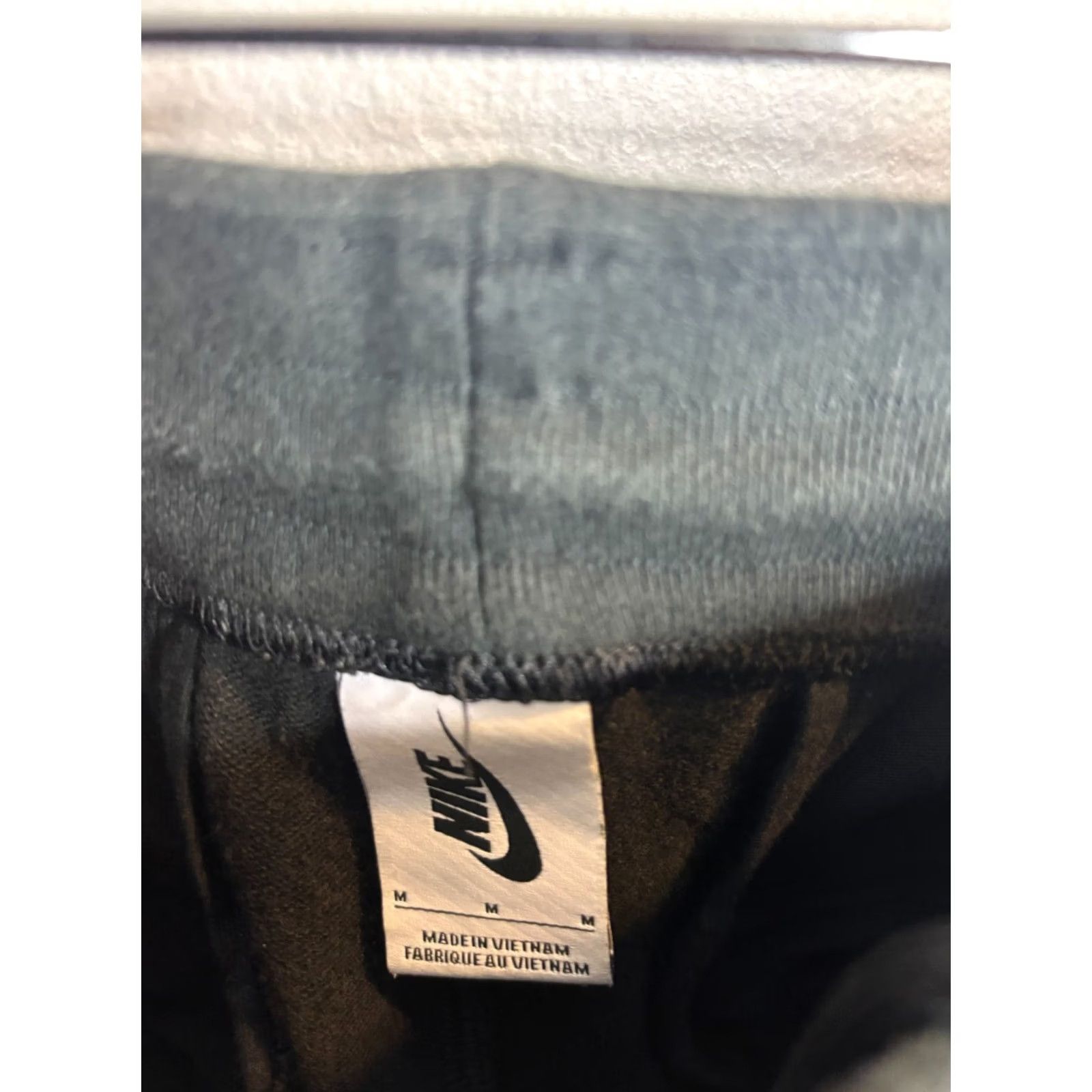 Nike VINTAGE Nike Fleece Jogger Sweatpants Mens Size M Black 4419 Nike Fleece 90s Grunge Athletic Pants Mens Black Size US 31 - 2 Thumbnail