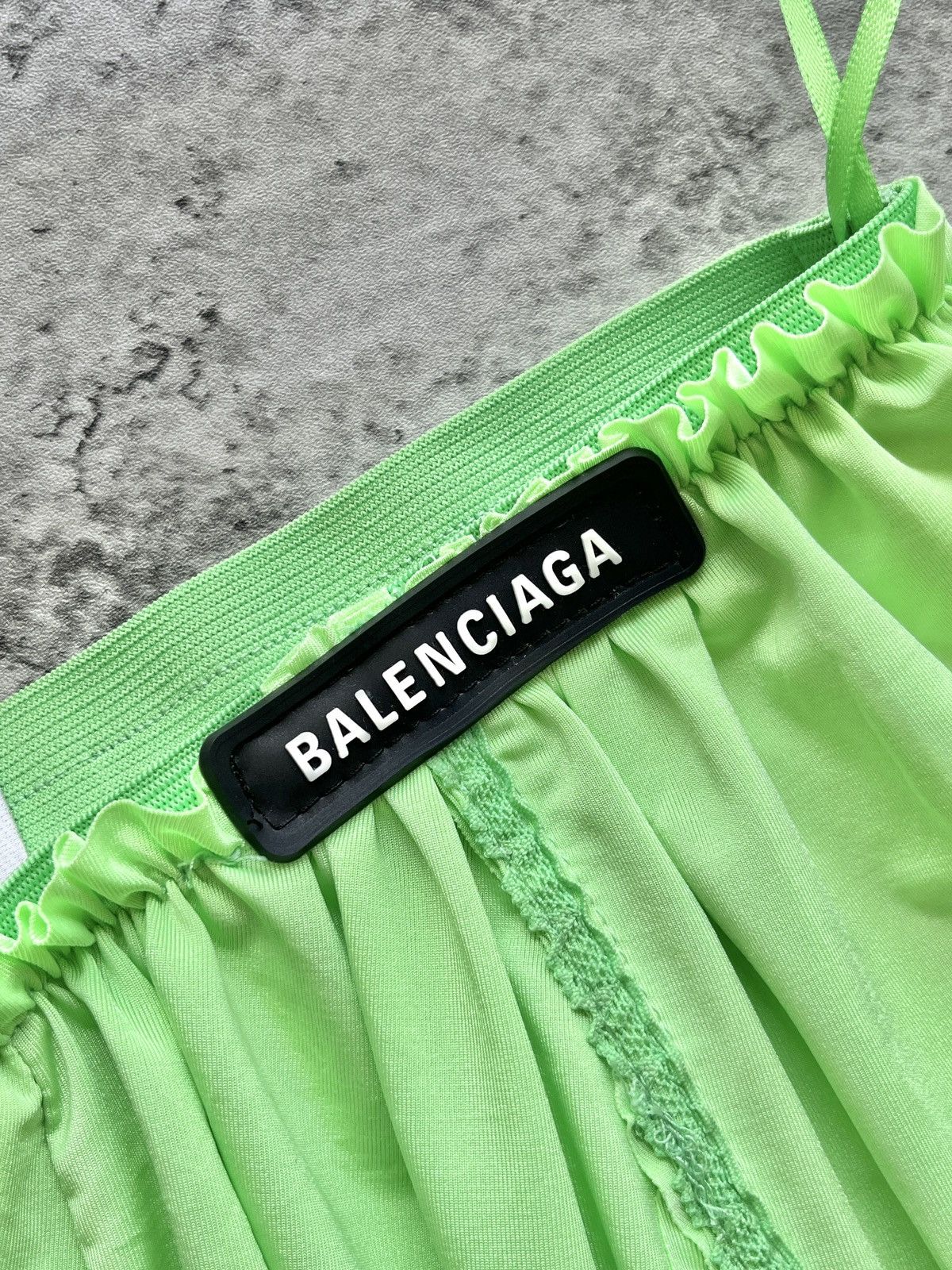 Balenciaga Balenciaga Lace Panel Asymmetric Skirt Size XXS / US 00 / IT 34 - 4 Thumbnail