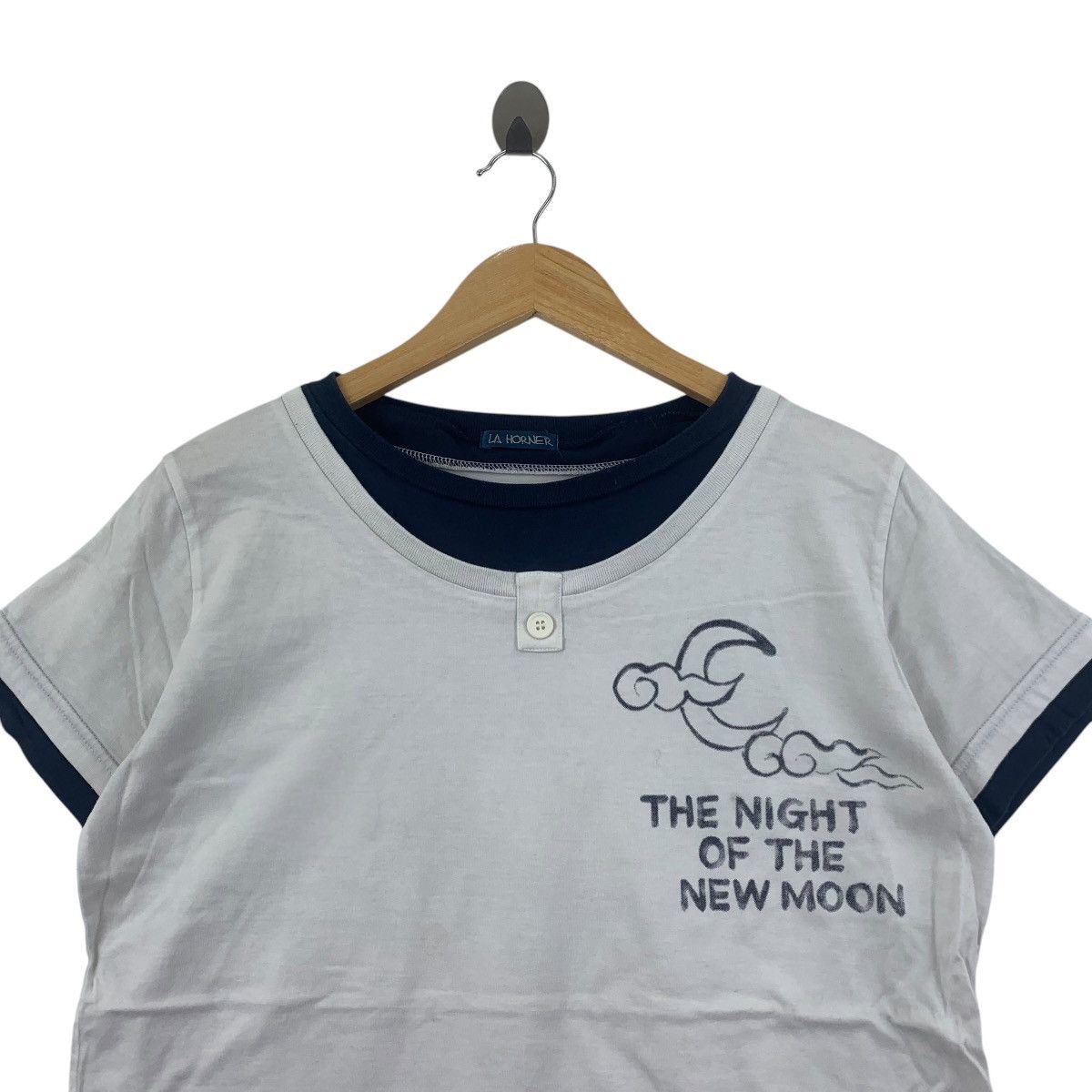 Vintage Vintage LA HORNER USAKO New Moon Rabbit Tee Shirt Top Japan Size M / US 6-8 / IT 42-44 - 3 Thumbnail
